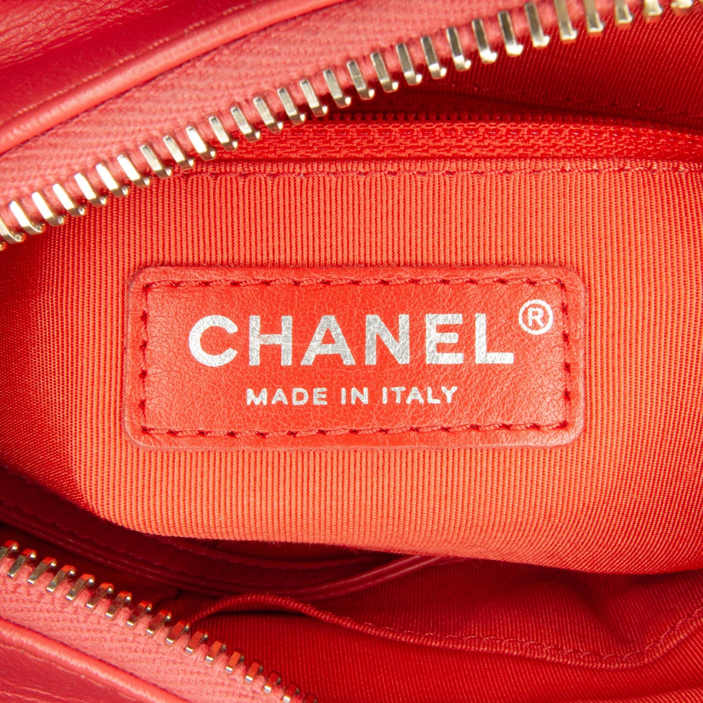 Chanel Small Chevron Lambskin Gabrielle Crossbody (SHG-CK0Rtr)