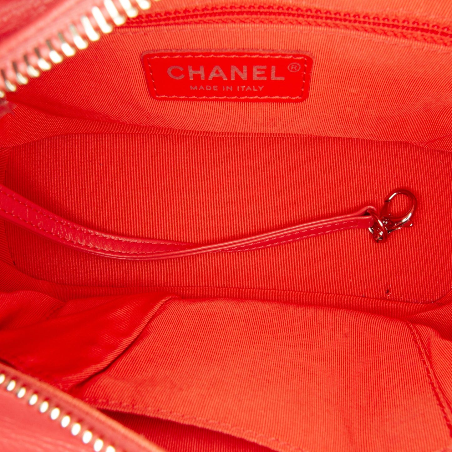 Chanel Small Chevron Lambskin Gabrielle Crossbody (SHG-CK0Rtr)