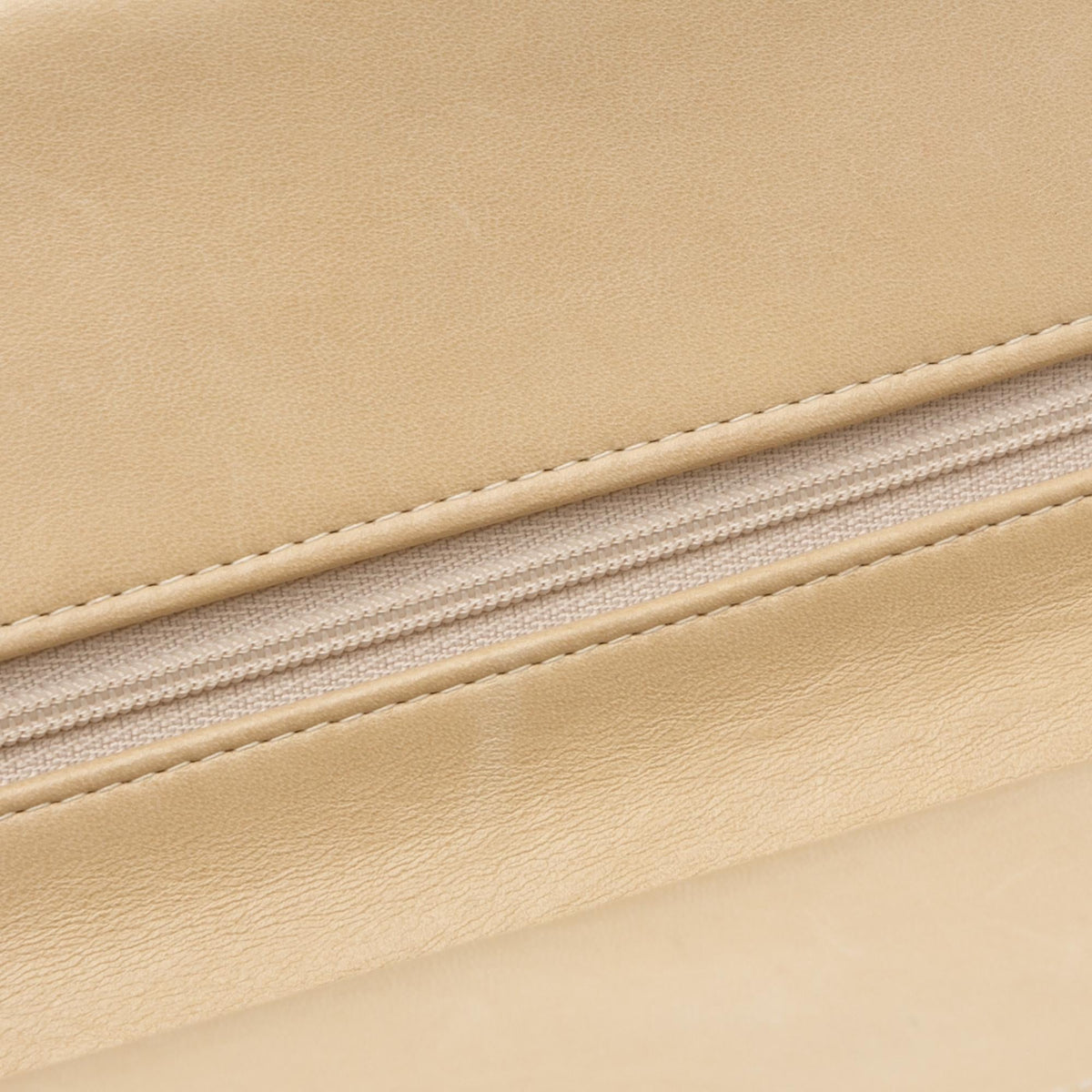 Chanel Small Classic Lambskin Double Flap (SHG-dmJ7nr)