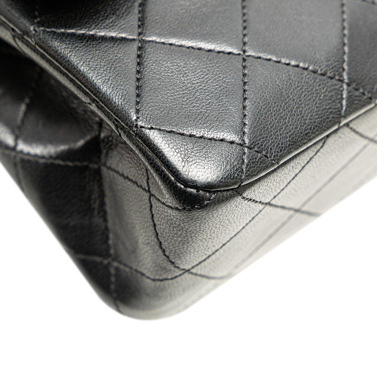 Chanel Small Classic Lambskin Double Flap (SHG-ZA1qw1)