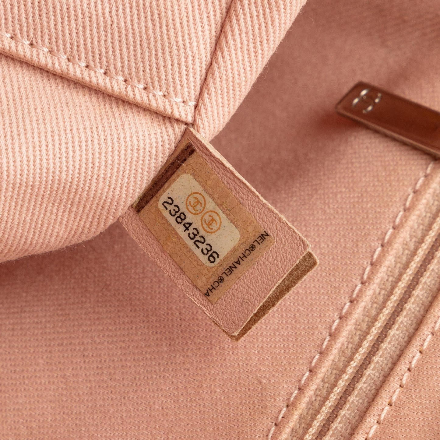 Chanel Small Deauville Tote Bag (SHG-PwaxUa)