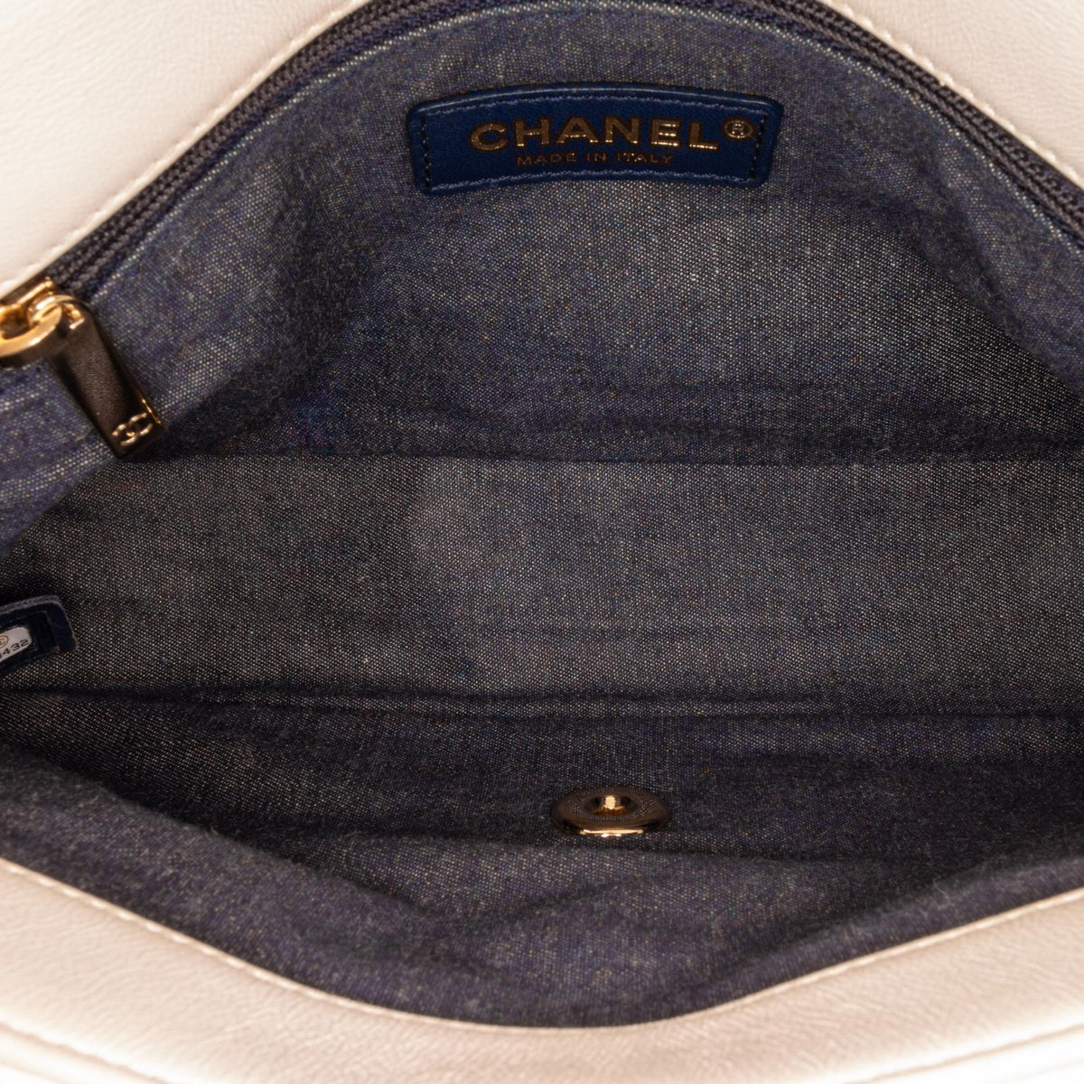 Chanel Small Elegant Chain Single Flap (SHG-fx2KQZ)