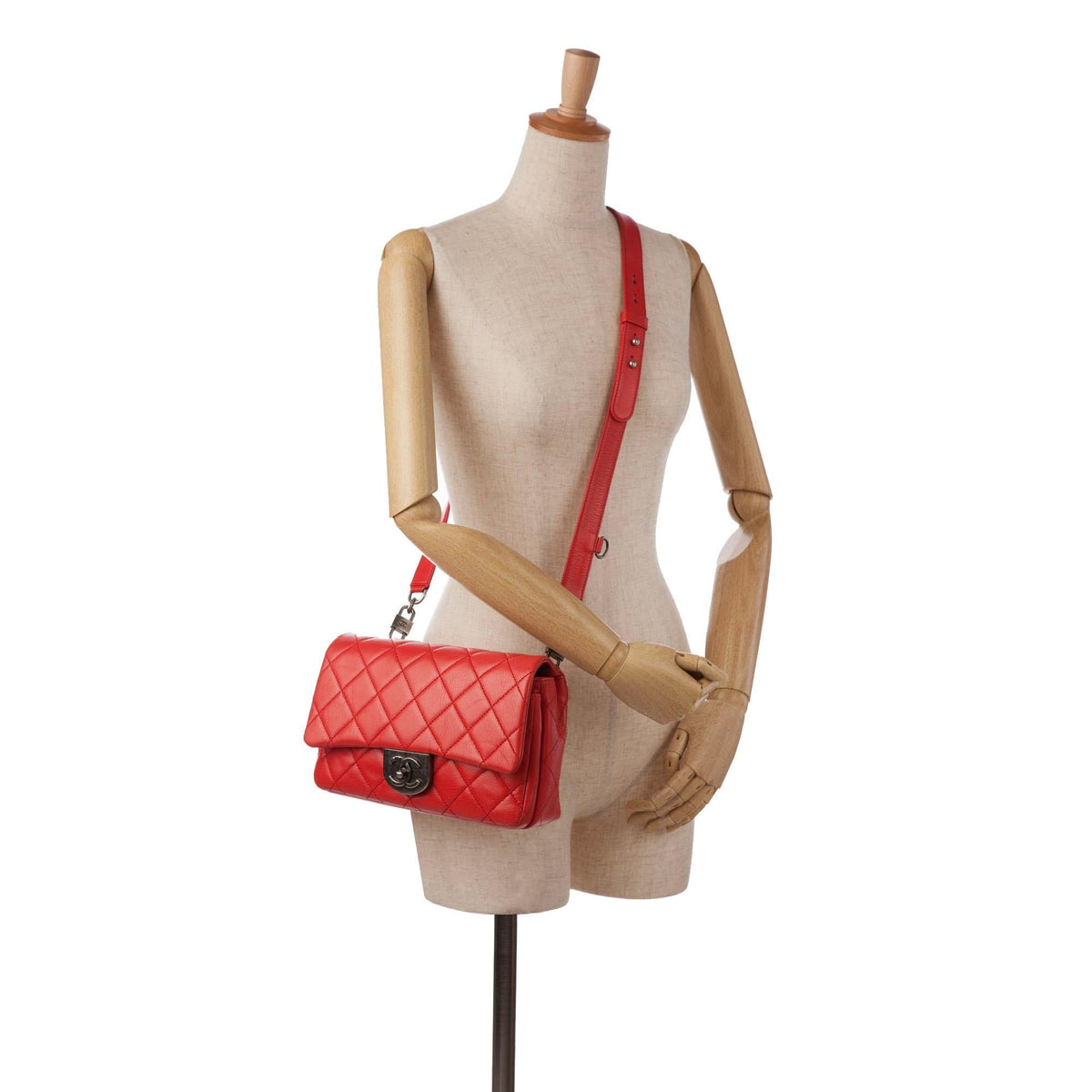 Chanel Small Goatskin Double Carry Waist Chain Flap (SHG-U5WSIb)