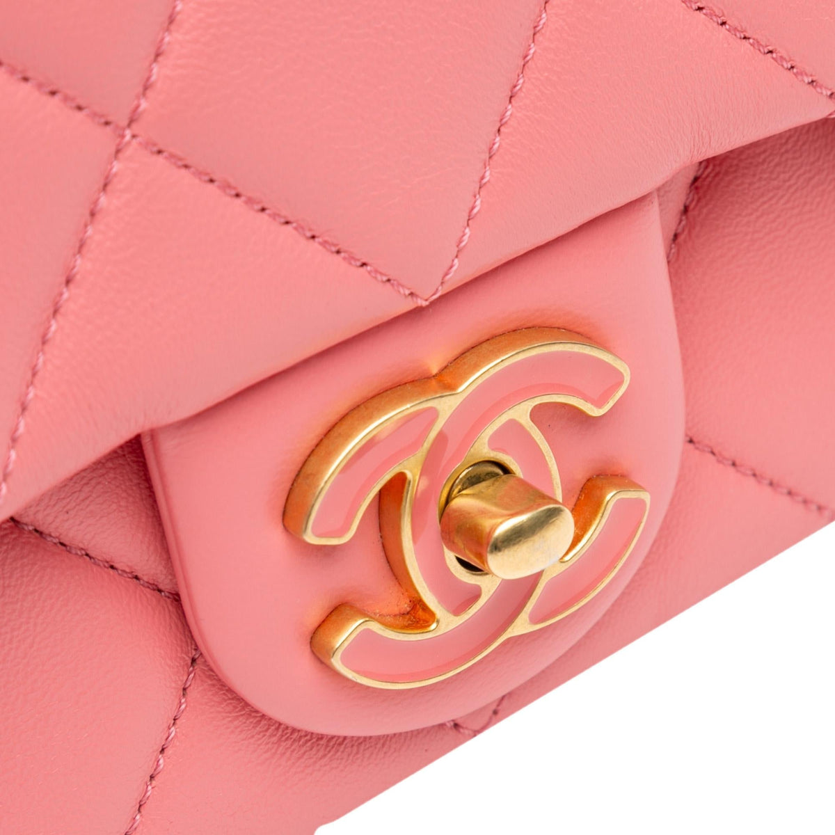Chanel Small Lambskin Pending CC Flap (SHG-dgP3uh)