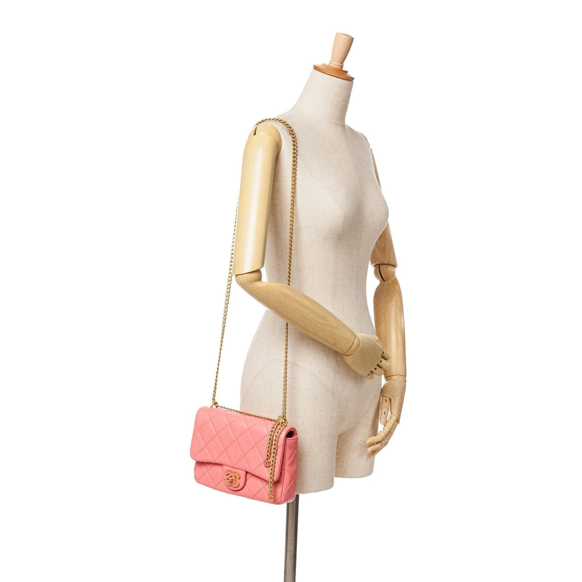 Chanel Small Lambskin Pending CC Flap (SHG-dgP3uh)