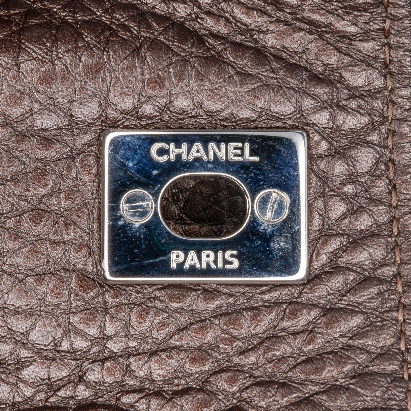 Chanel Small Metallic Calfskin Executive Cerf Tote (SHG-DqfQFt)