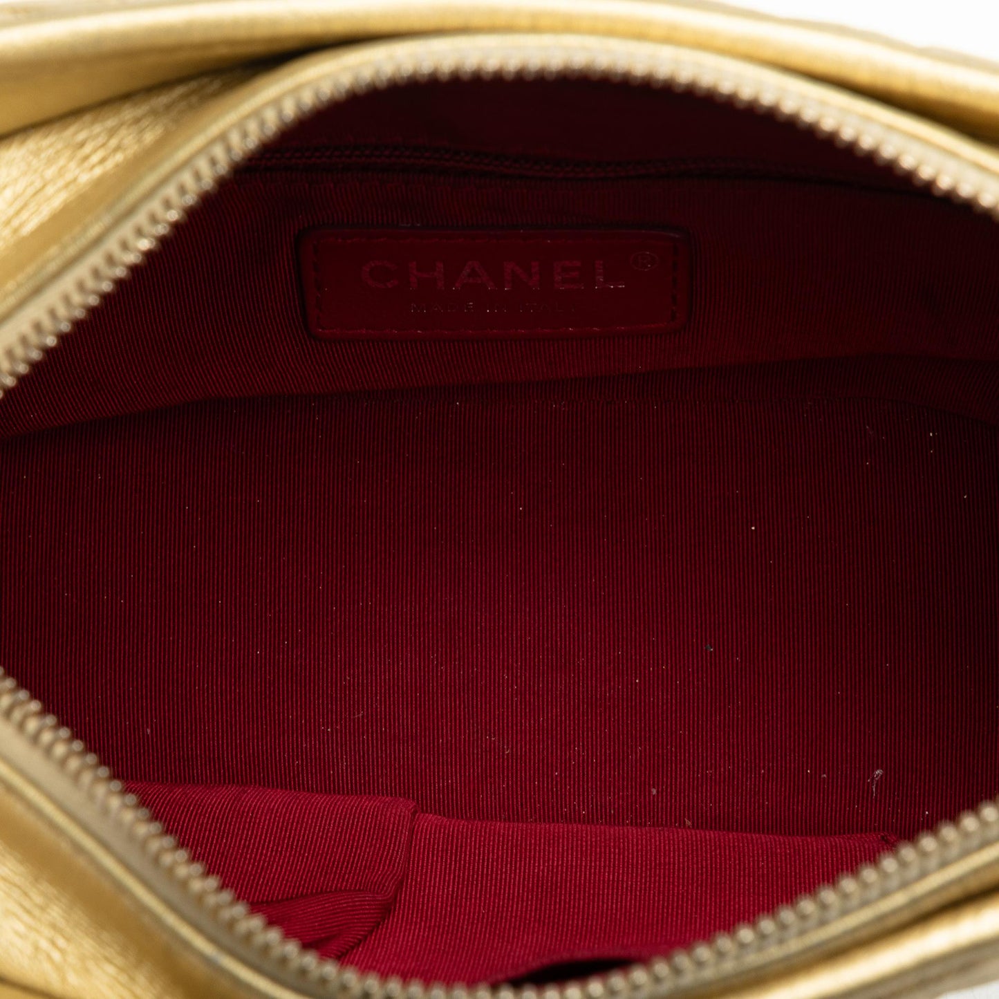 Chanel Small Metallic Lambskin Gabrielle Crossbody (SHG-XYucts)