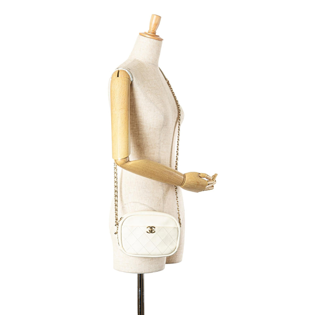 Chanel Small Quilted Goatskin Casual Trip Camera Bag (SHG-VSRnYN)