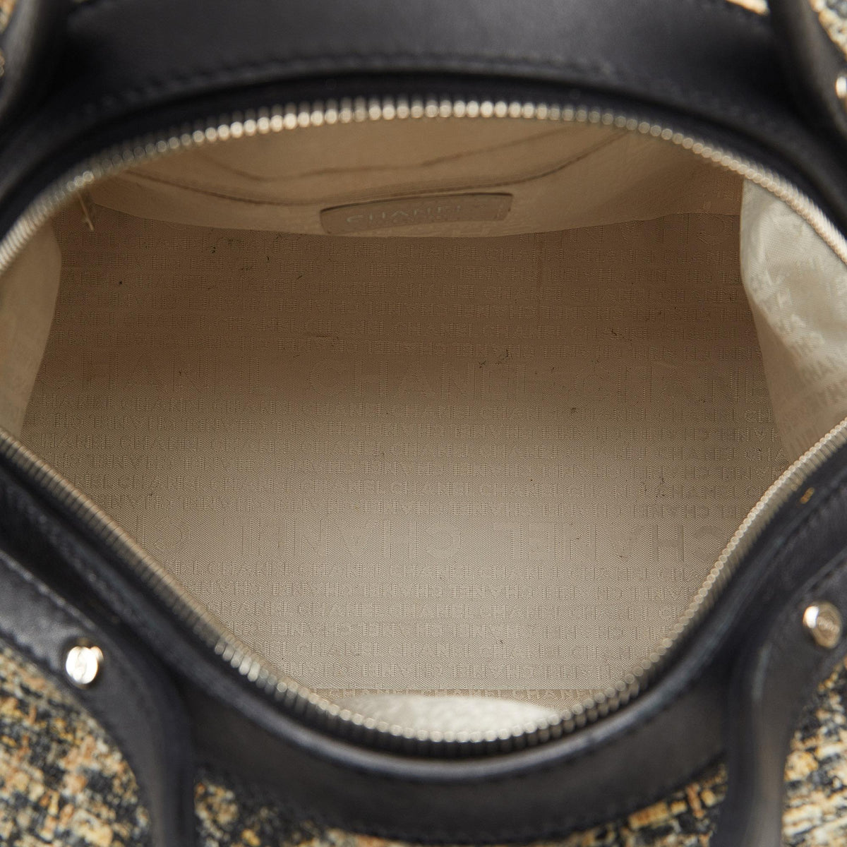 Chanel Tweed Clover Handbag (SHG-JHfvlH)