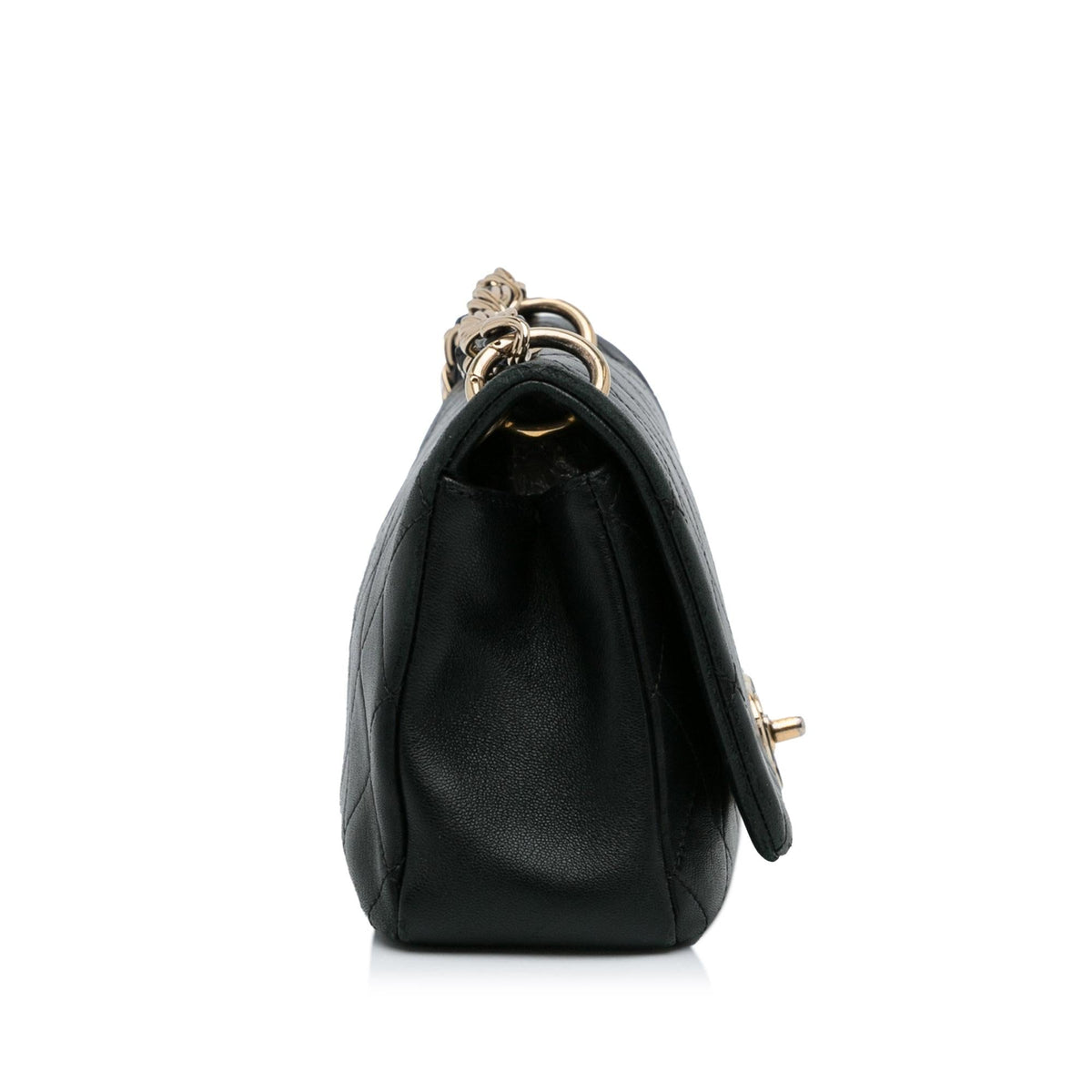 Chanel Twist Chain Enamel CC Flap Bag (SHG-bP0vlF)
