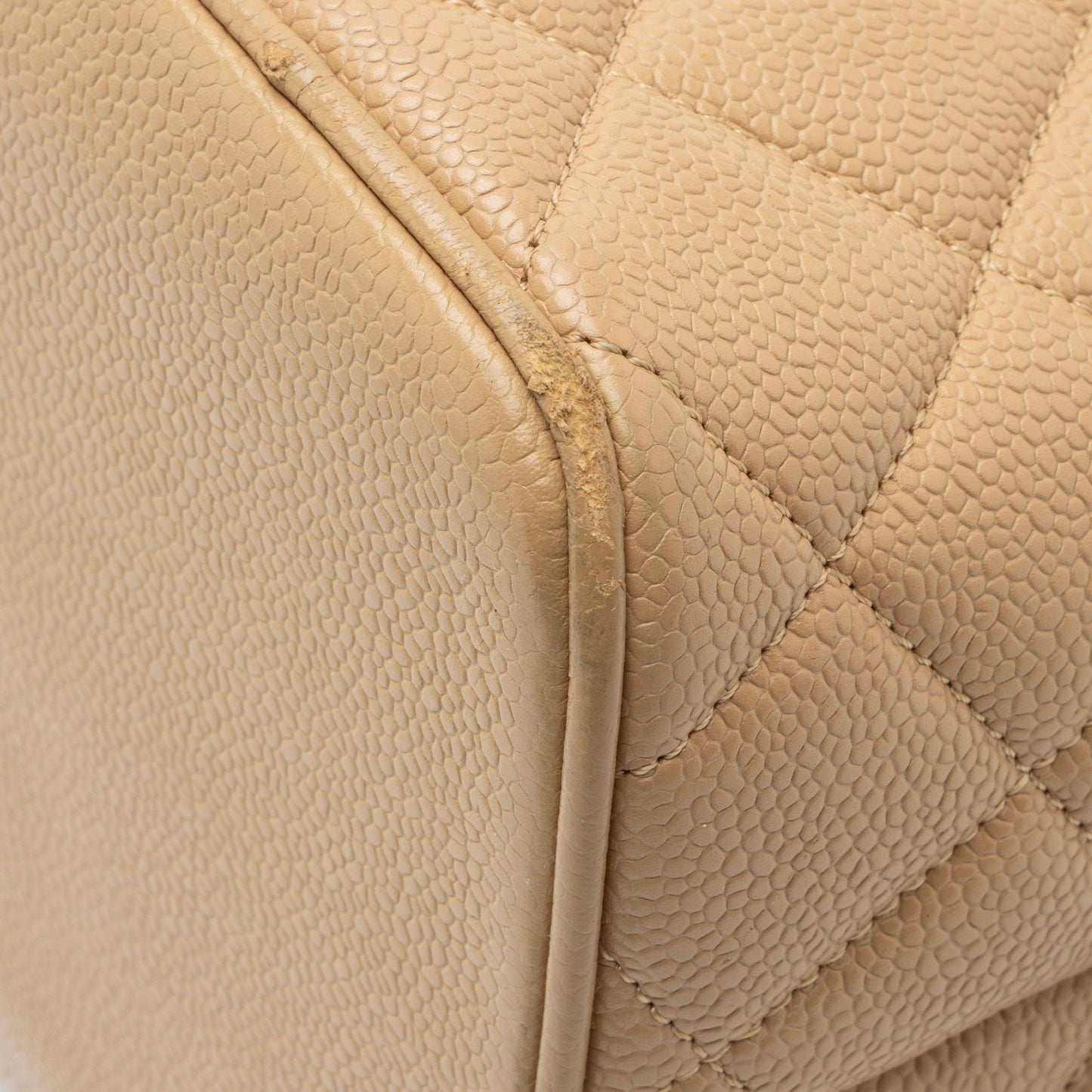 Chanel Vintage Caviar Leather Medallion Tote (SHF-T2hPlQ)