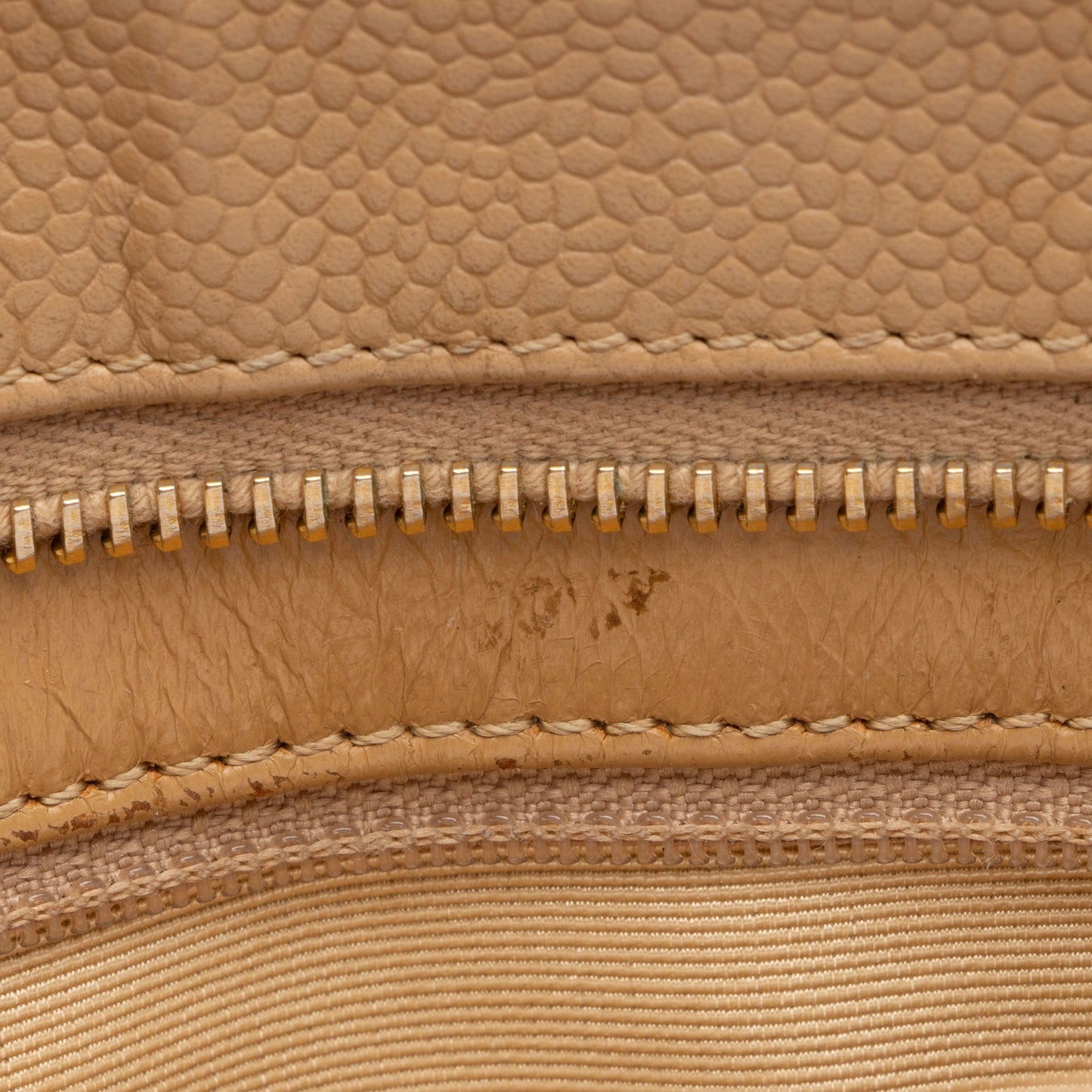 Chanel Vintage Caviar Leather Medallion Tote (SHF-T2hPlQ)