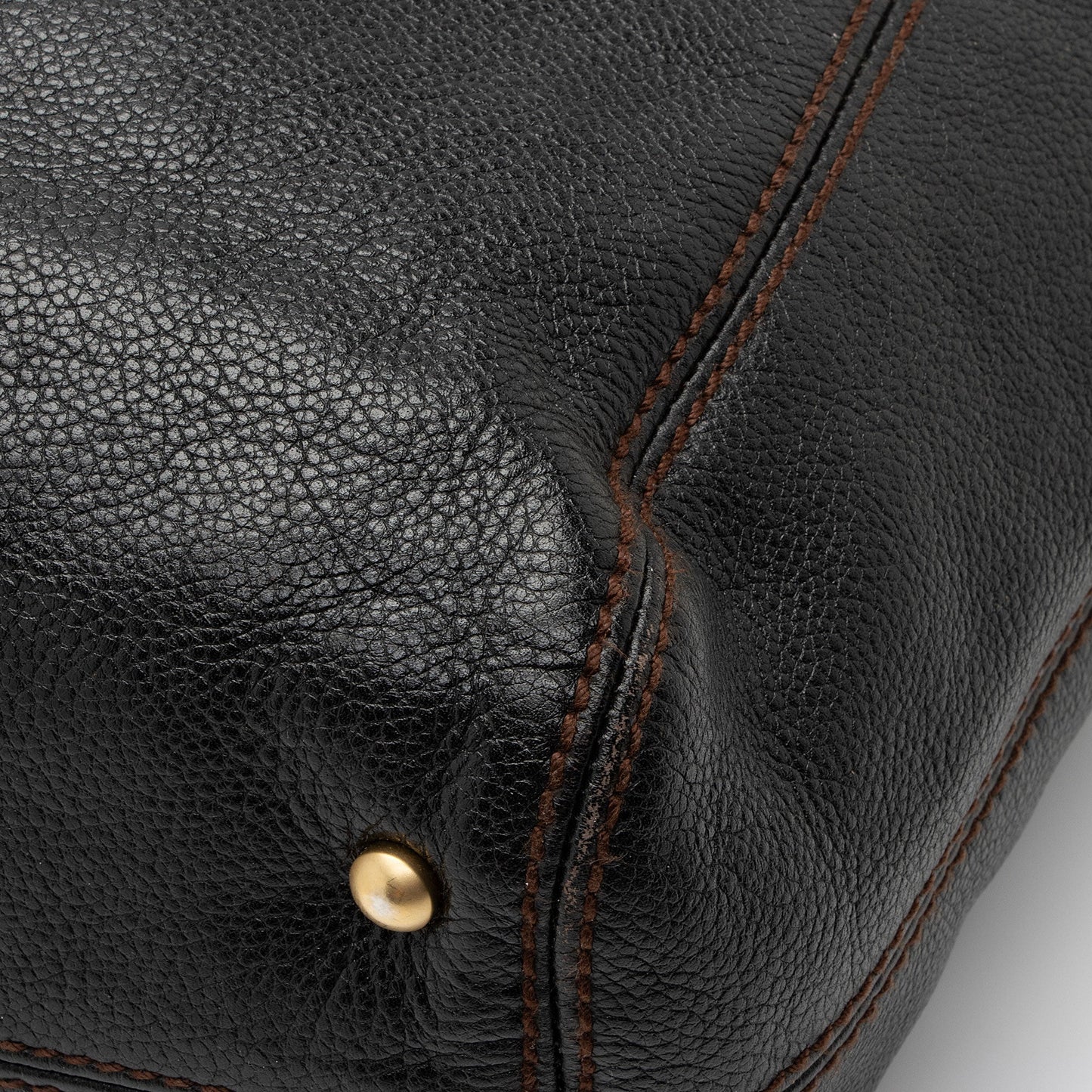 Chanel Vintage Leather Wood Chain Tote (SHF-bz2XaF)