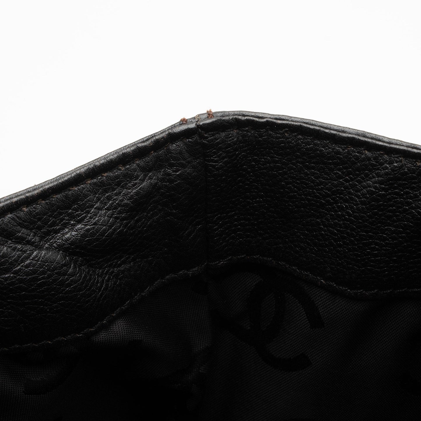 Chanel Vintage Leather Wood Chain Tote (SHF-bz2XaF)