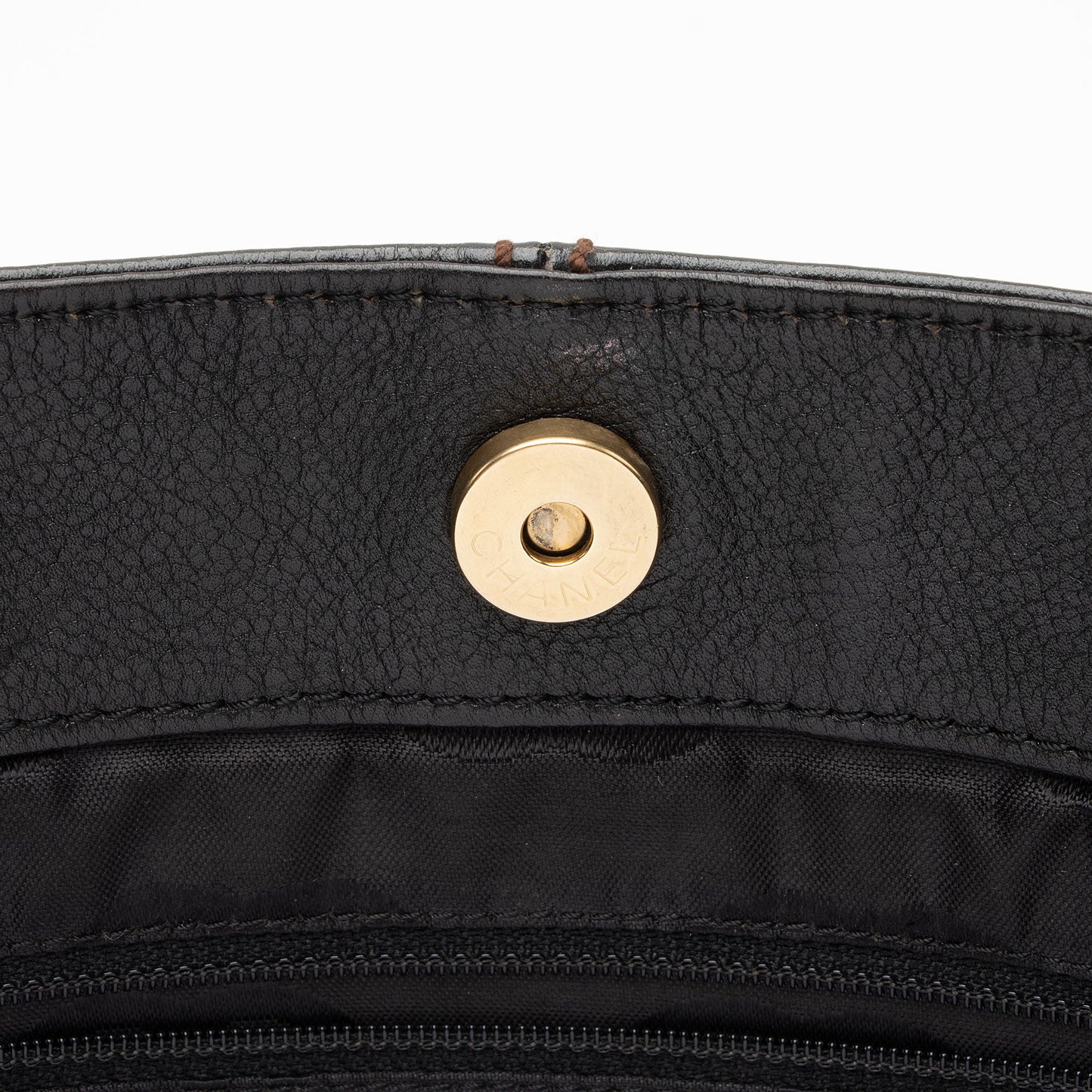 Chanel Vintage Leather Wood Chain Tote (SHF-bz2XaF)