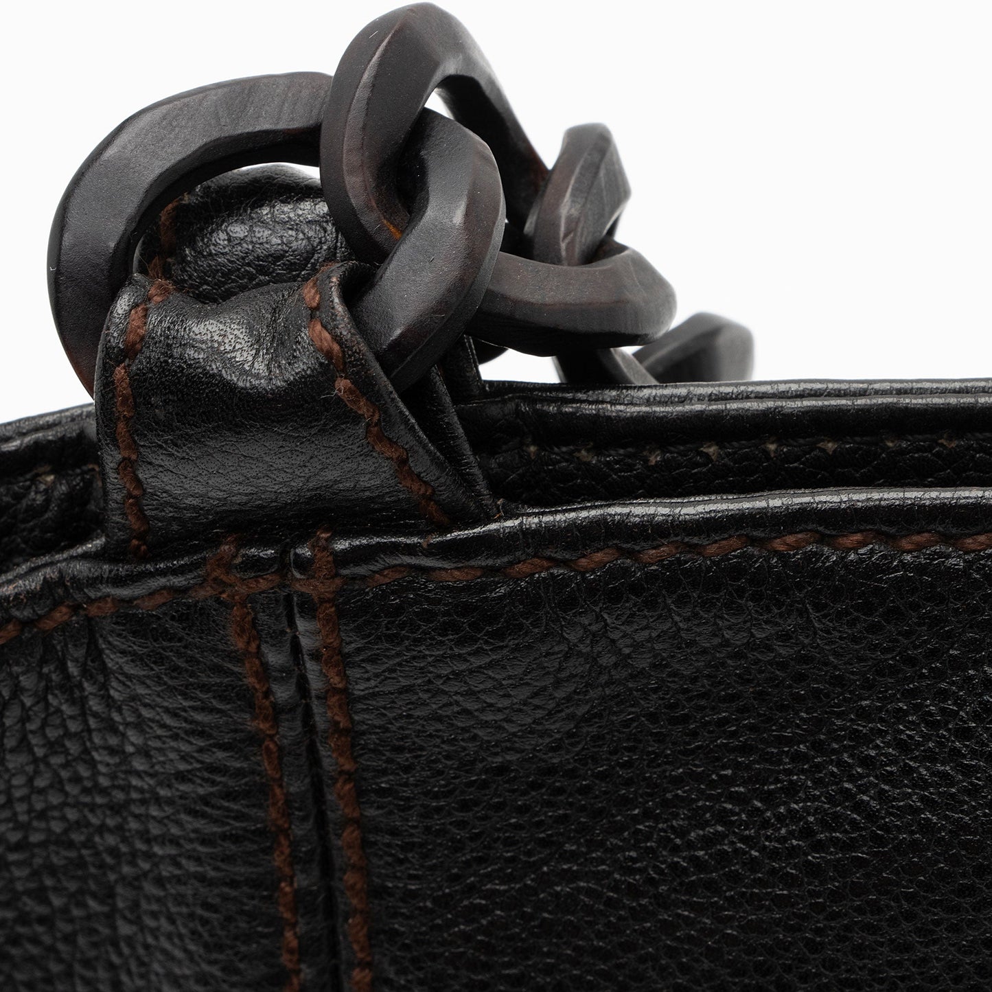 Chanel Vintage Leather Wood Chain Tote (SHF-bz2XaF)