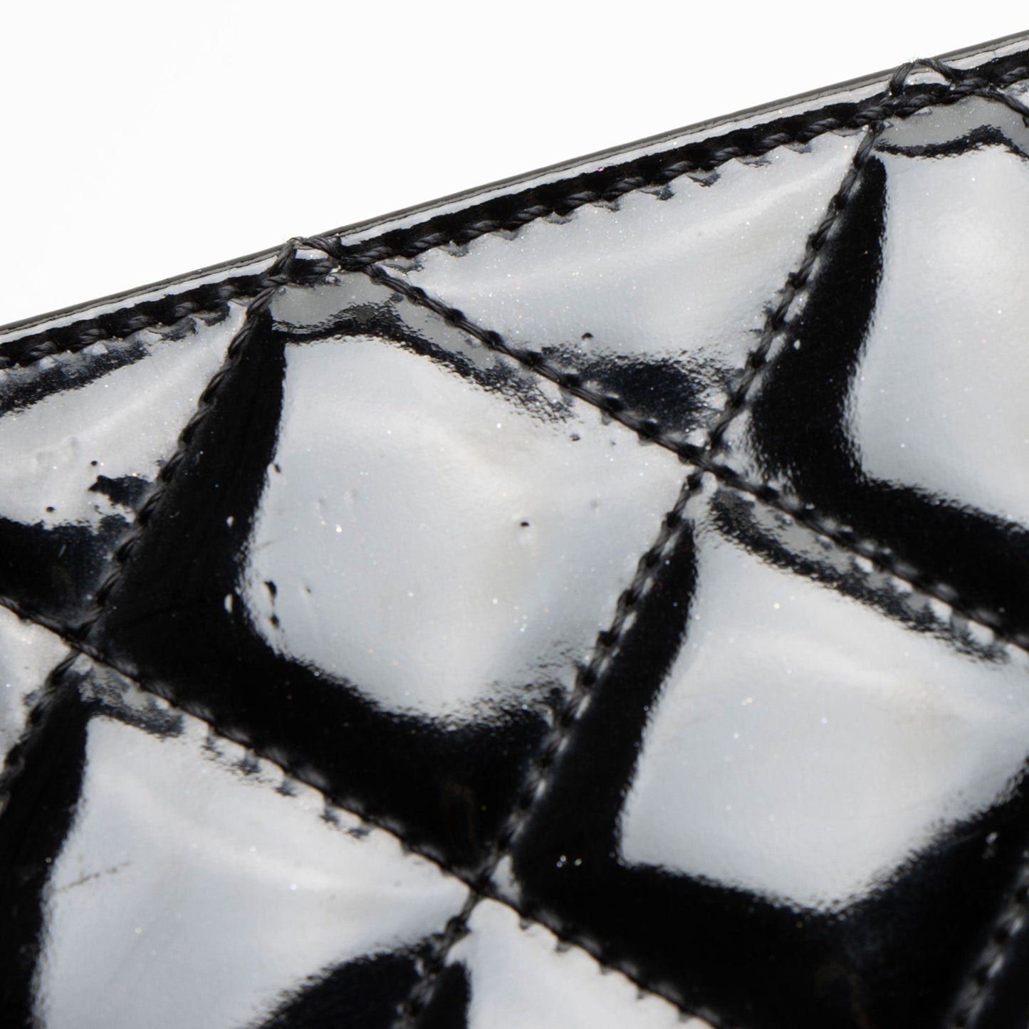 Chanel Vintage Patent Leather Timeless CC Petite Tote (SHF-Up924x)