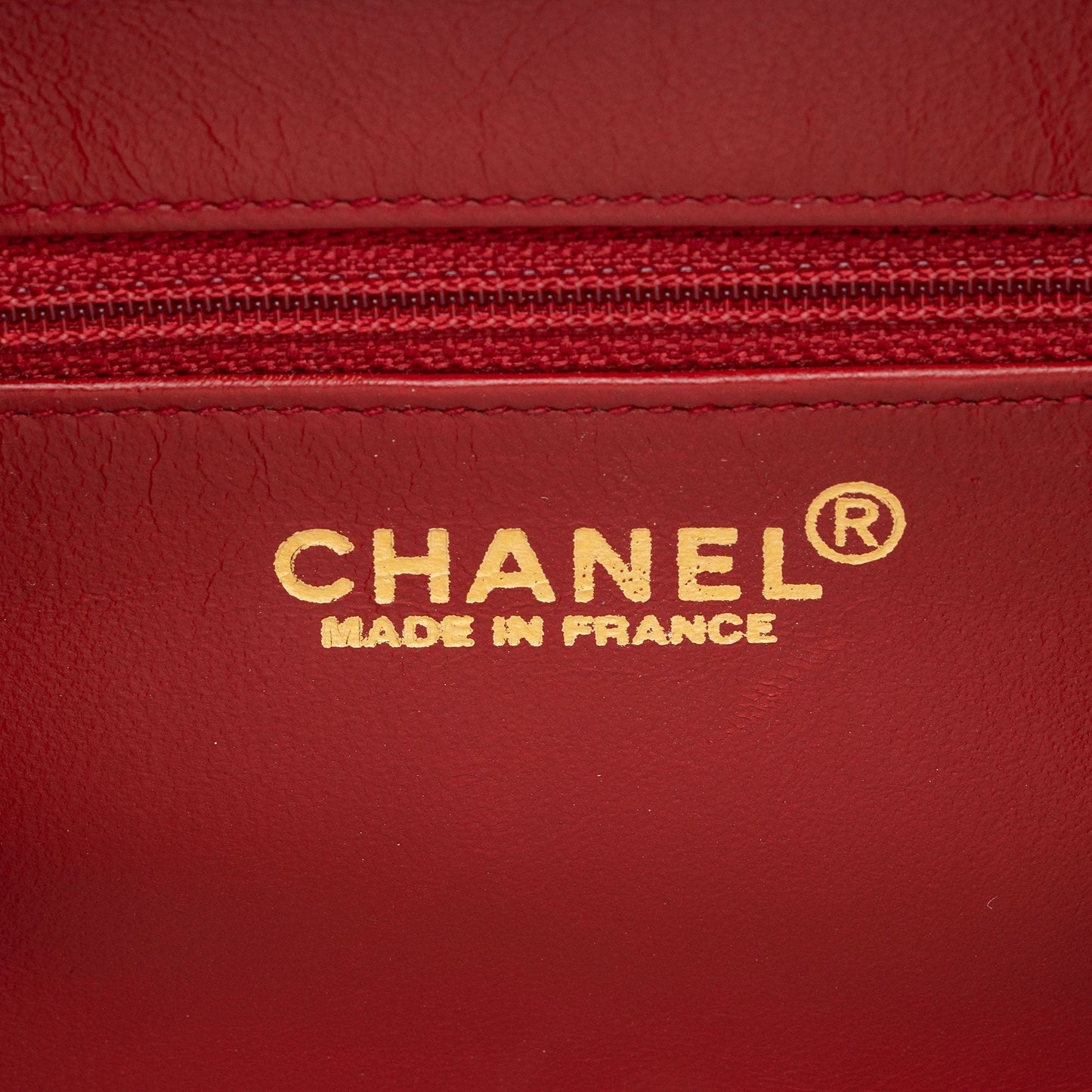 Chanel Vintage Perforated Leather Kiss Lock Shoulder Bag (SHF-TBMbgs)