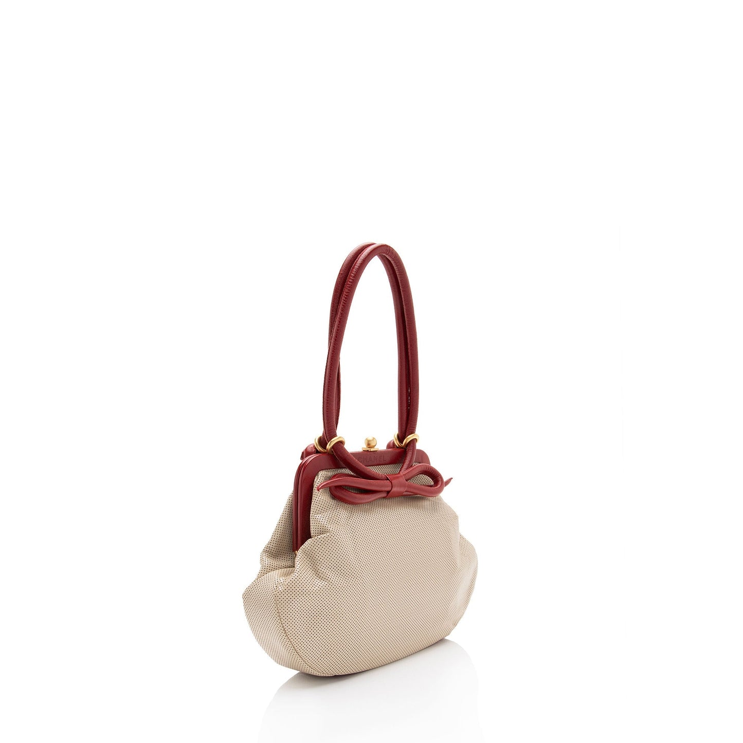 Chanel Vintage Perforated Leather Kiss Lock Shoulder Bag (SHF-TBMbgs)