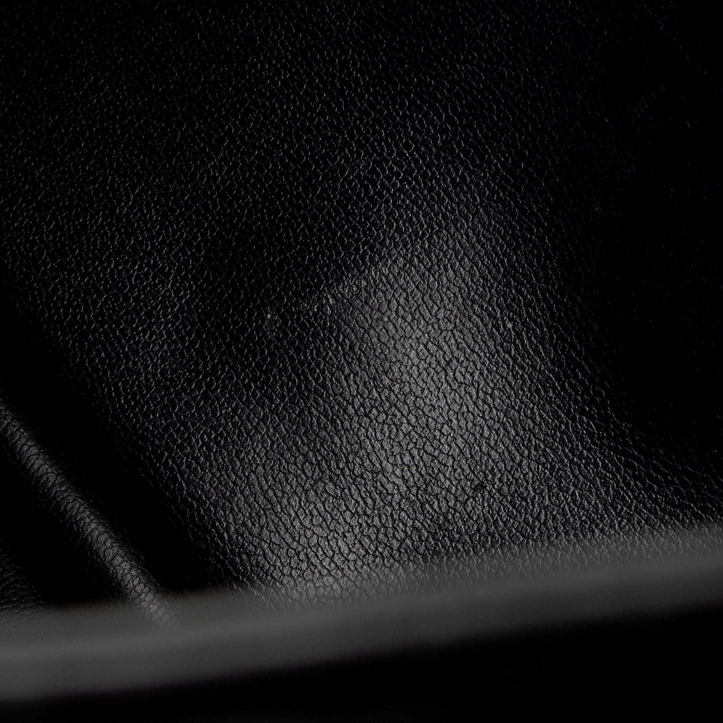 Chanel Vintage Quilted Lambskin Tote (SHF-KLrZGV)