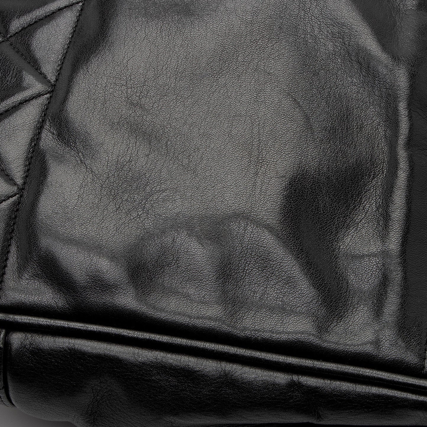 Chanel Vintage Quilted Lambskin Tote (SHF-KLrZGV)