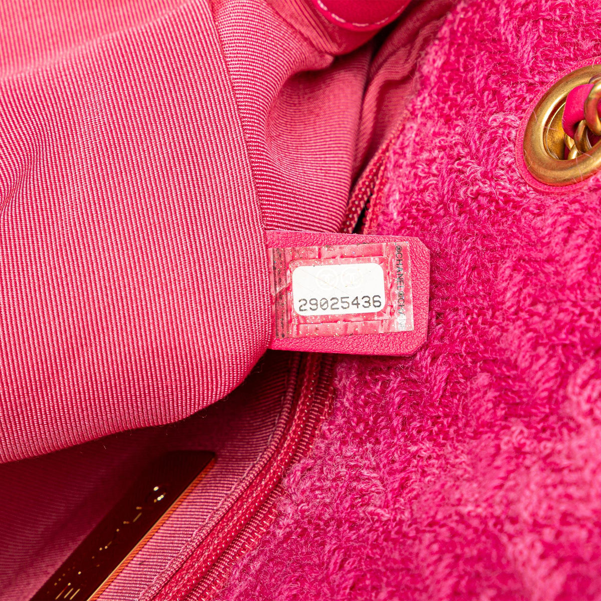 Chanel Wool Tweed Giant Logo Flap (SHG-DQ7HUa)