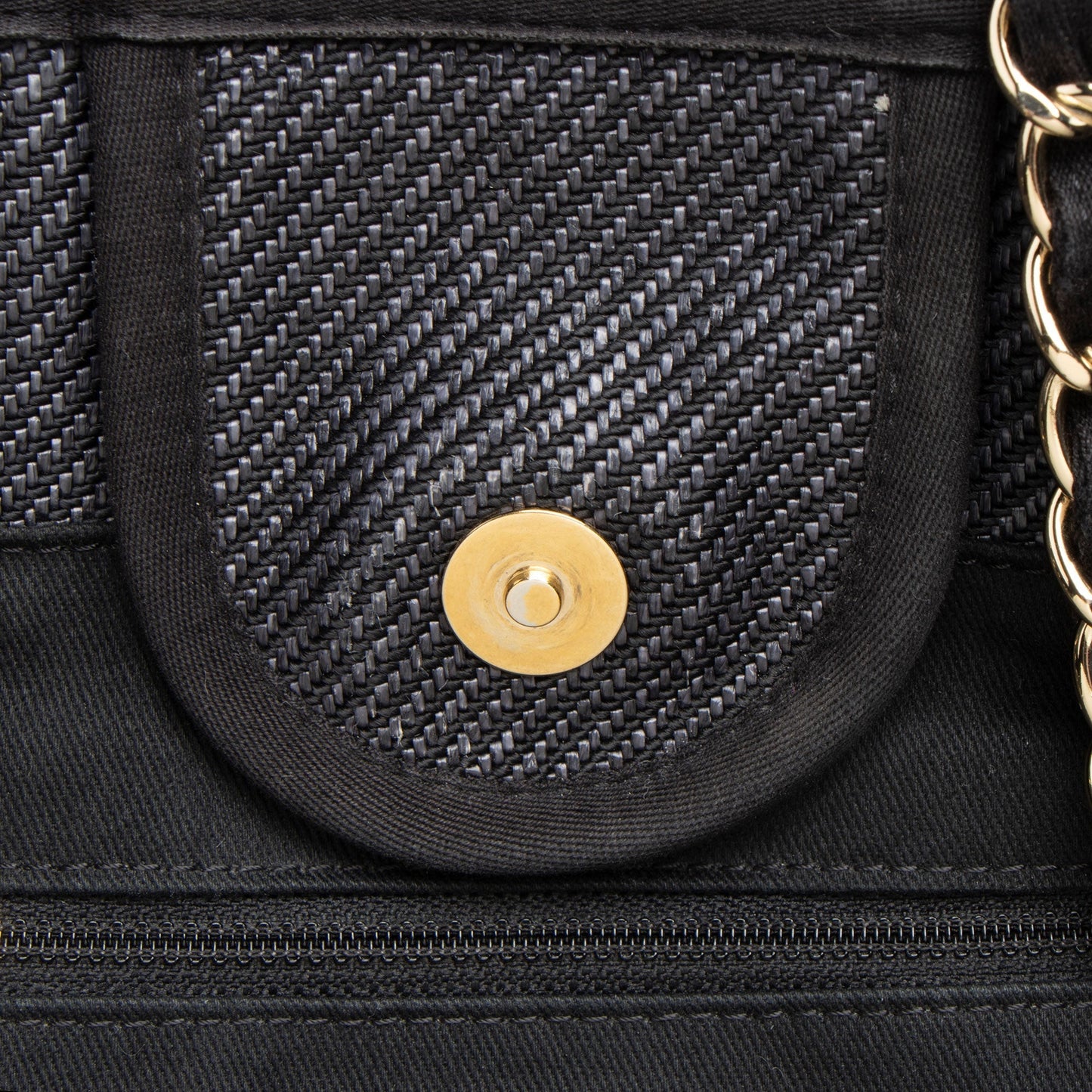 Chanel Woven Straw Deauville Medium Tote (SHF-T0ZZuv)