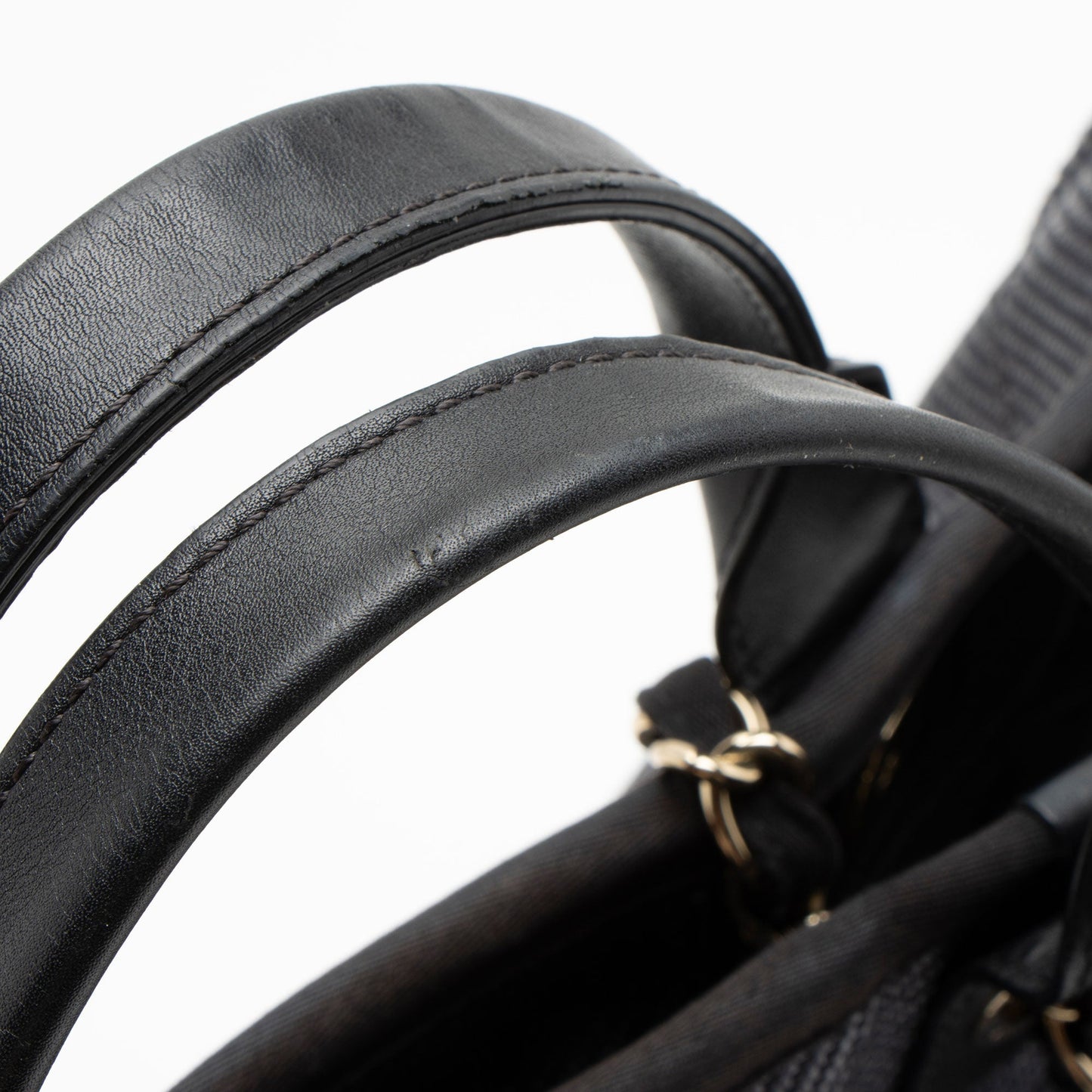 Chanel Woven Straw Deauville Medium Tote (SHF-T0ZZuv)