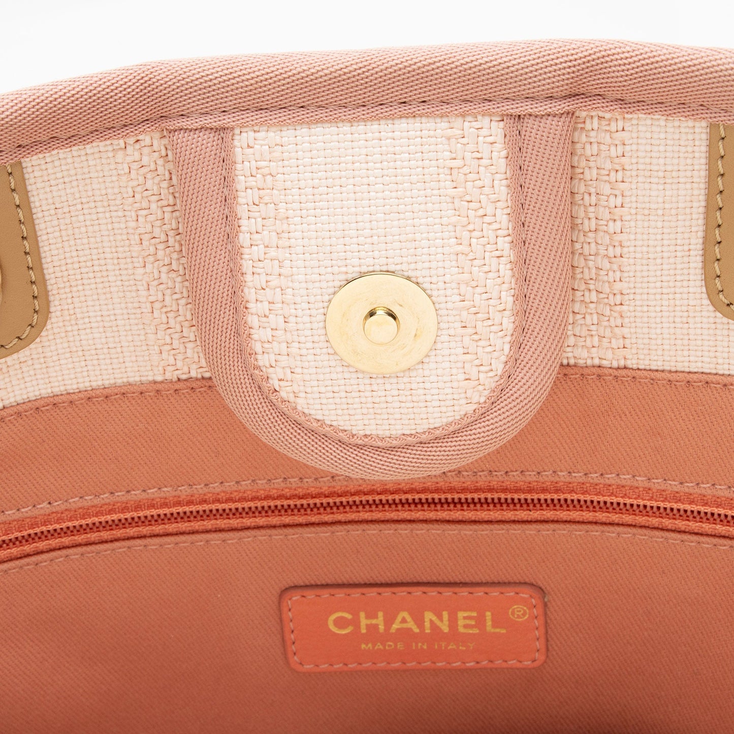 Chanel Woven Straw Deauville Small Tote (SHF-vwuyHk)