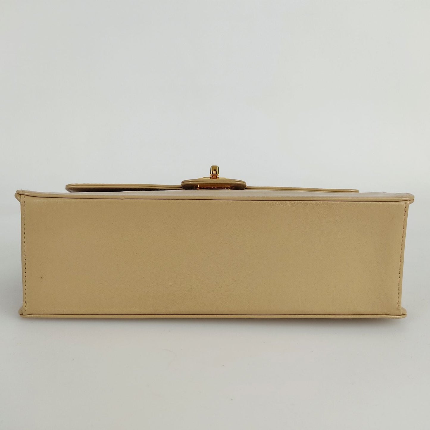 CHANEL Chanel Chanel Timeless Classica turn lock bag in beige leather