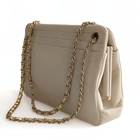 CHANEL vintage shoulder bag in beige cotton