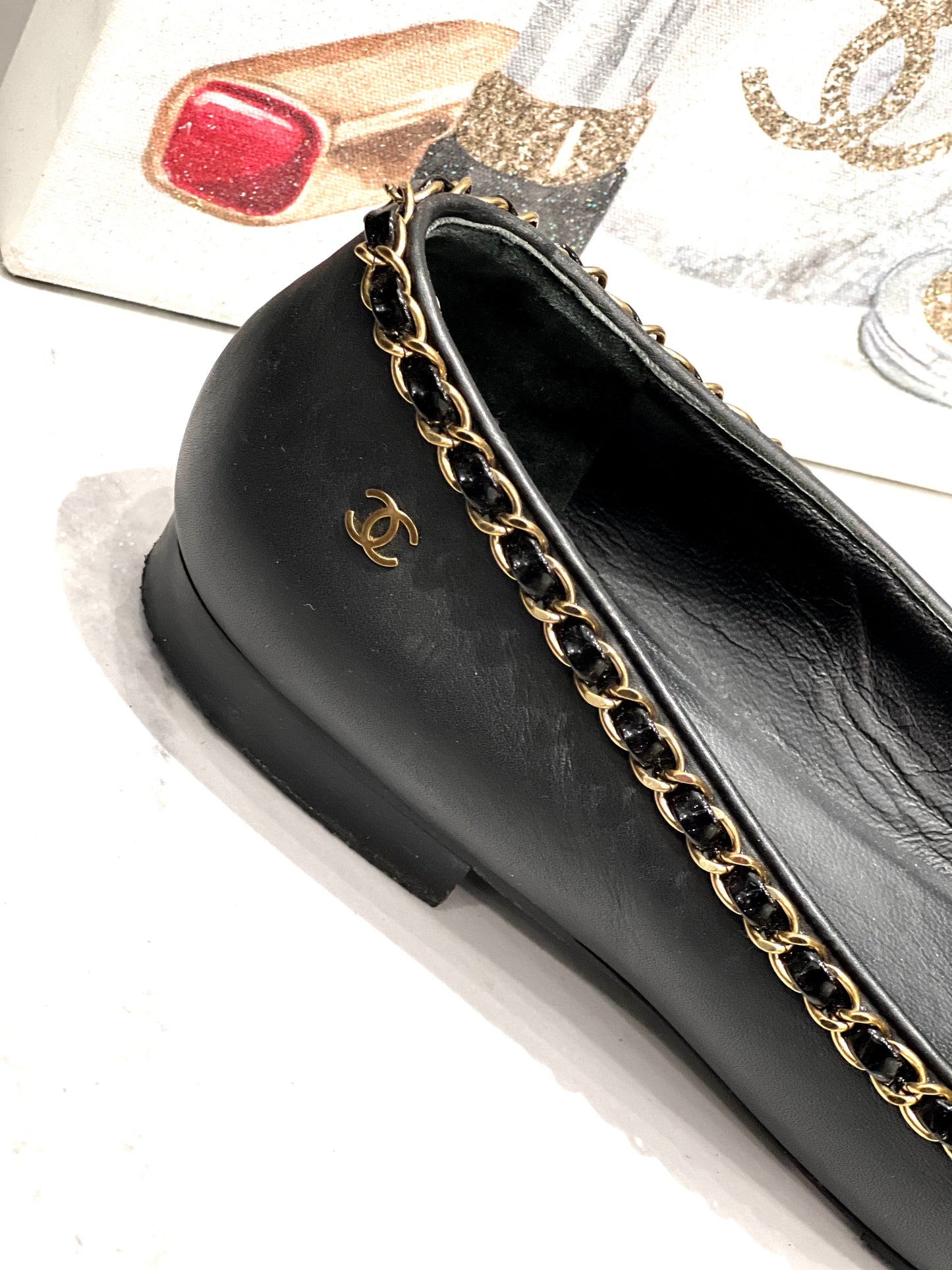 CHANEL CC CAP TOE CHAIN EMBELLISHED TRIM FLAT SHOES