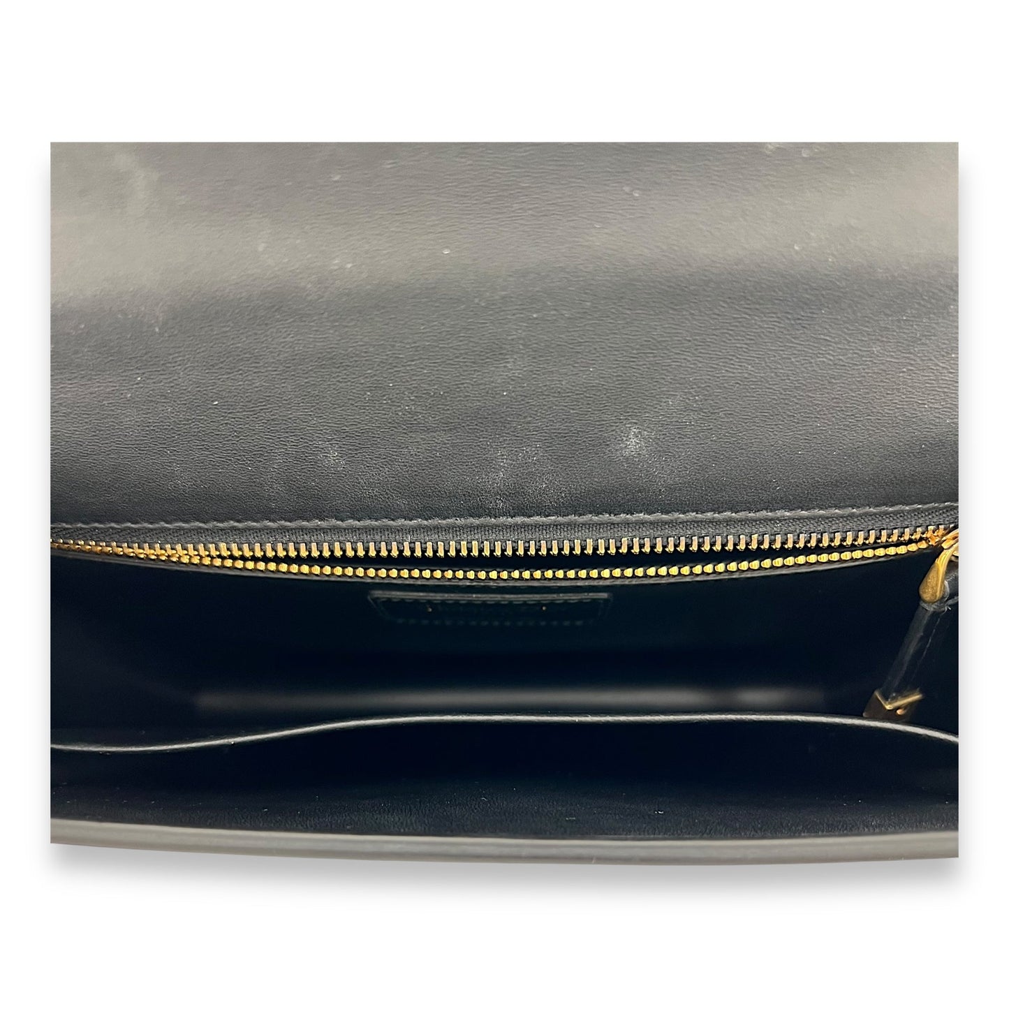 30 Montaigne Shoulder Bag Black in Calfskin, Gold hardware