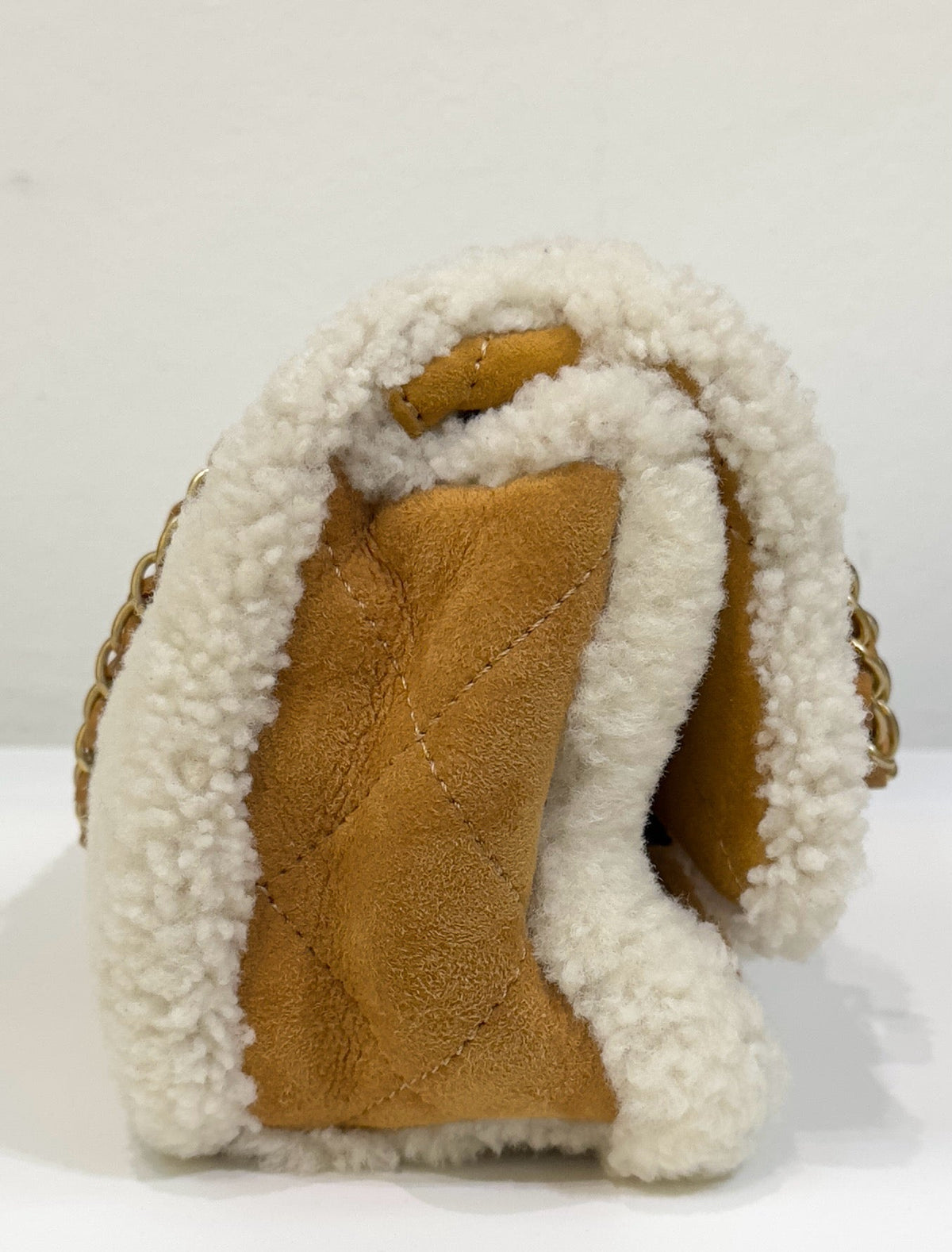 Chanel Medium Shearling Coco Neige Flap 2645 holo card
