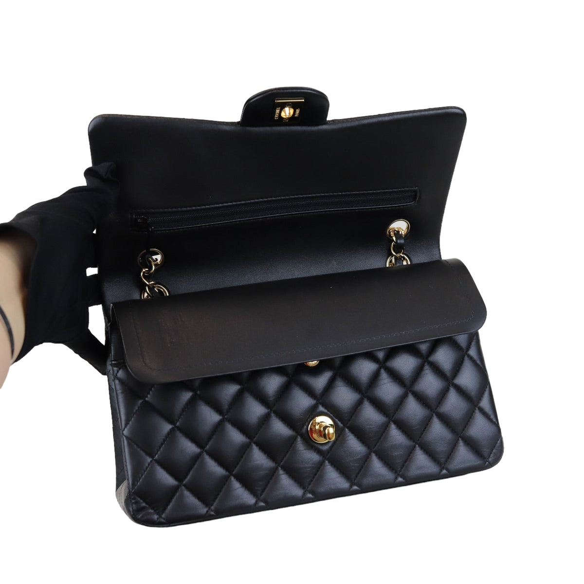 Classic Flap Medium M/L Lambskin Black GHW