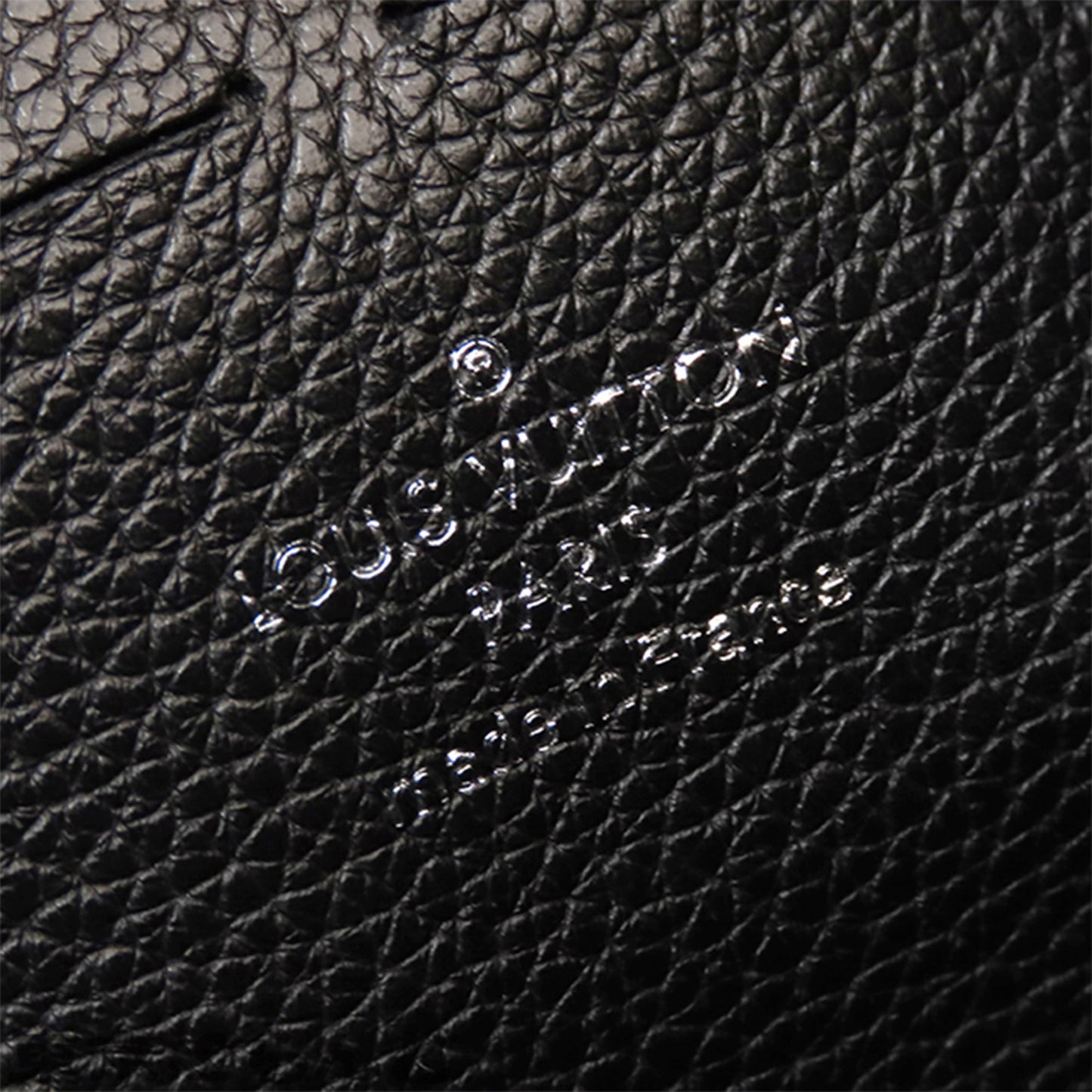 Louis Vuitton MyLockMe Pochette Black