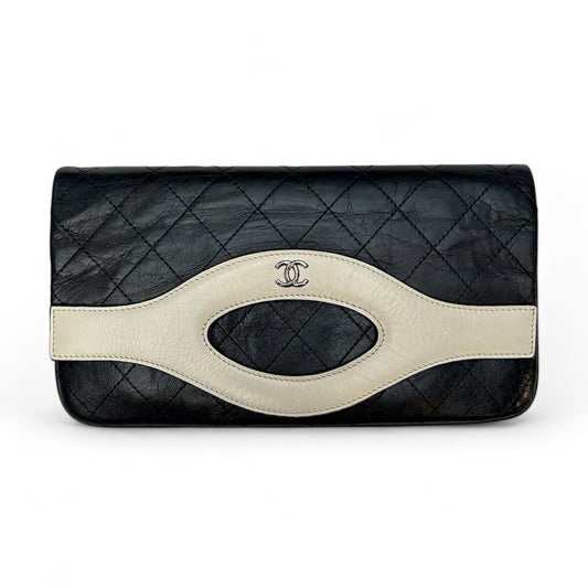 Chanel - Pochette Bicolore