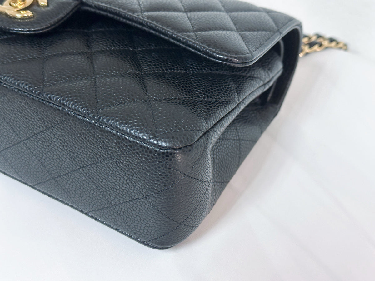 Chanel Medium Size Classic Quilted Caviar Double Flap Bag Black L9TX microchip