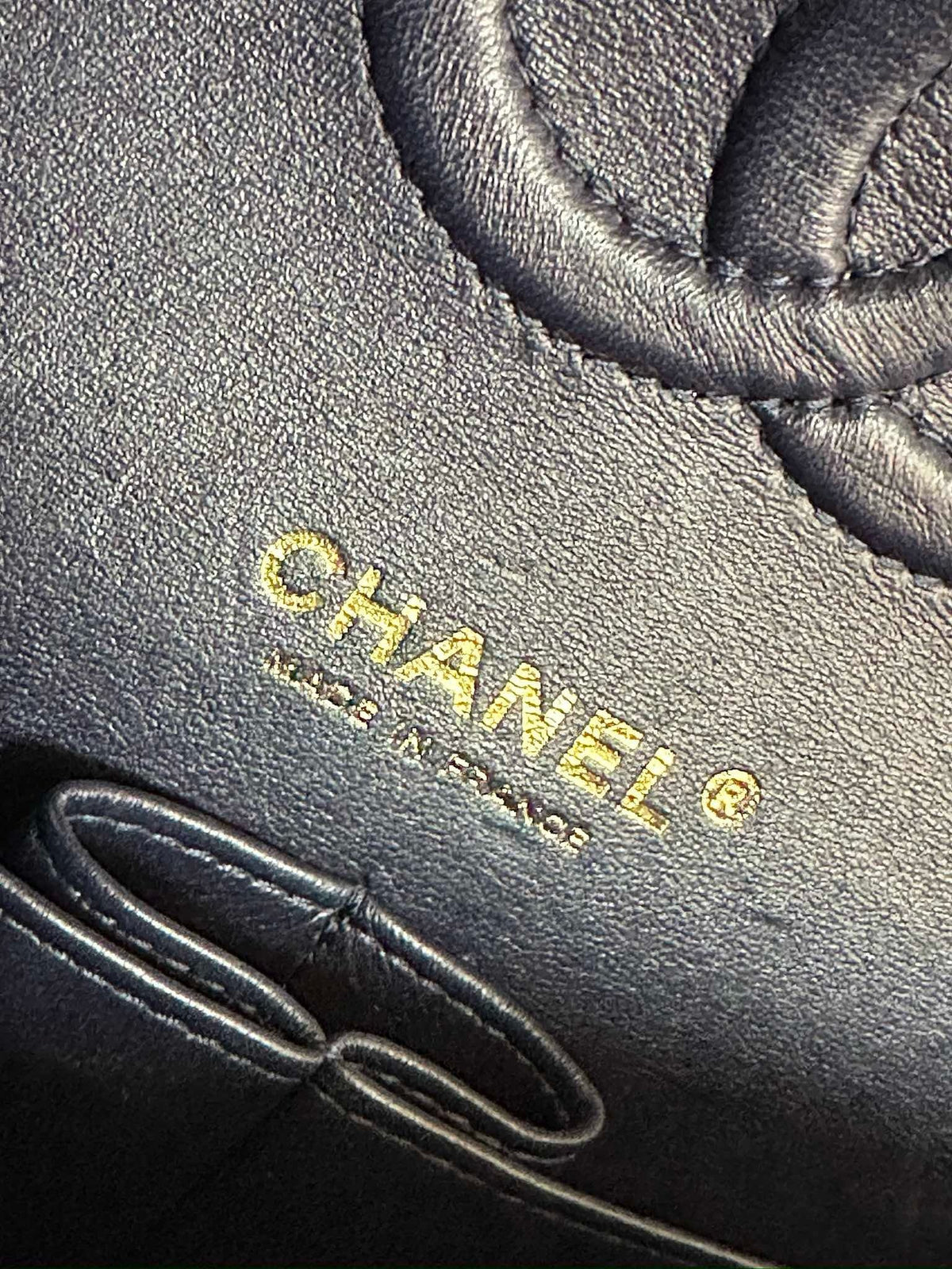 Chanel Medium Classic Caviar Double Flap Navy Blue Bag LSHW  2021year Microchip