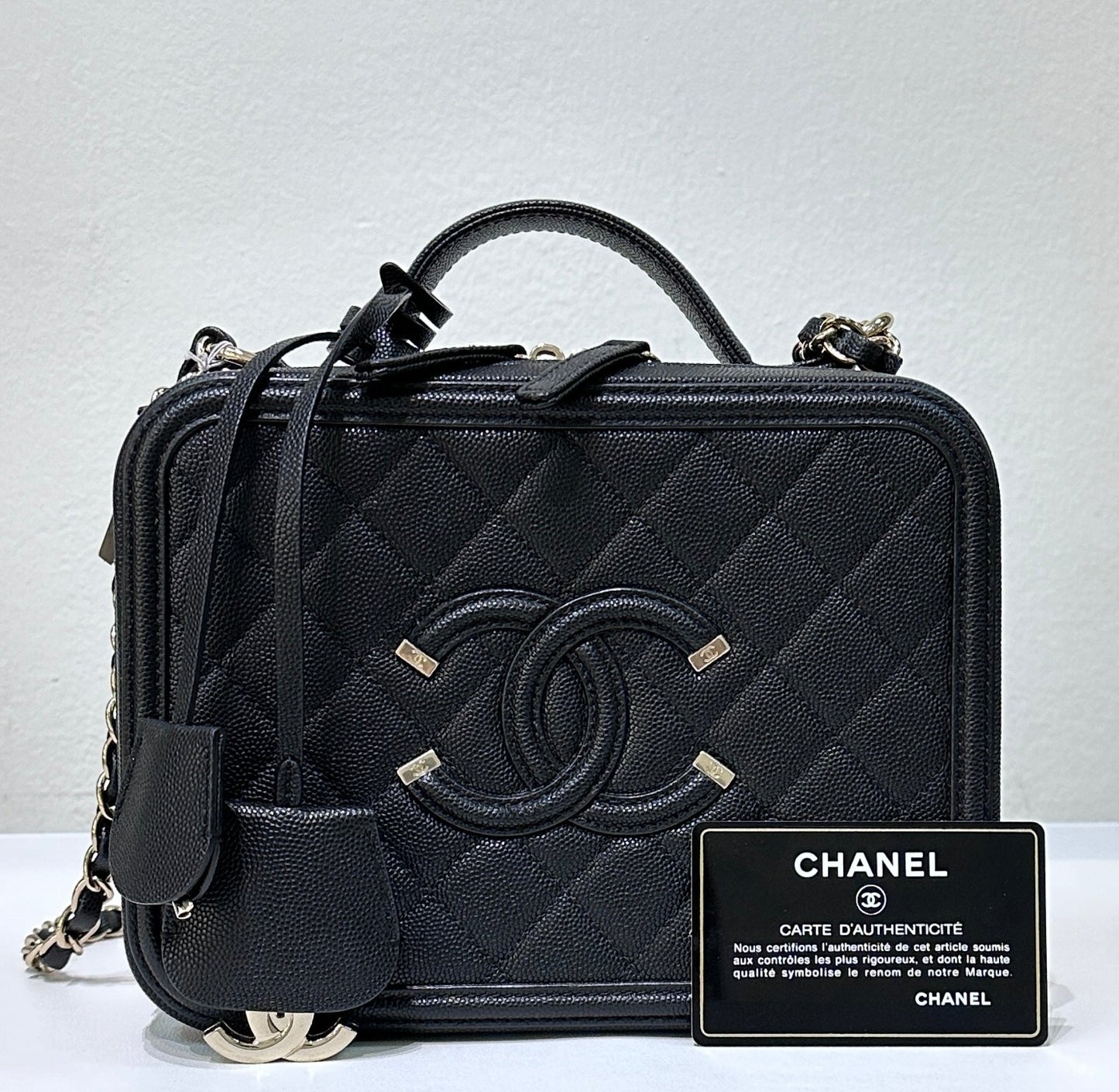 Chanel Filigree Vanity Case Quilted Caviar Medium Black