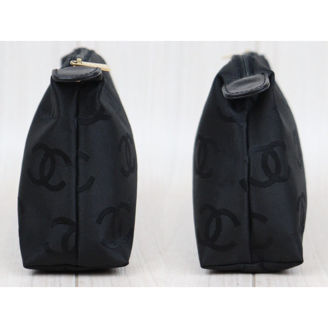 Rank AB｜ CHANEL Calf Leather Hand Bag Made In 2003～2004Year｜24011211