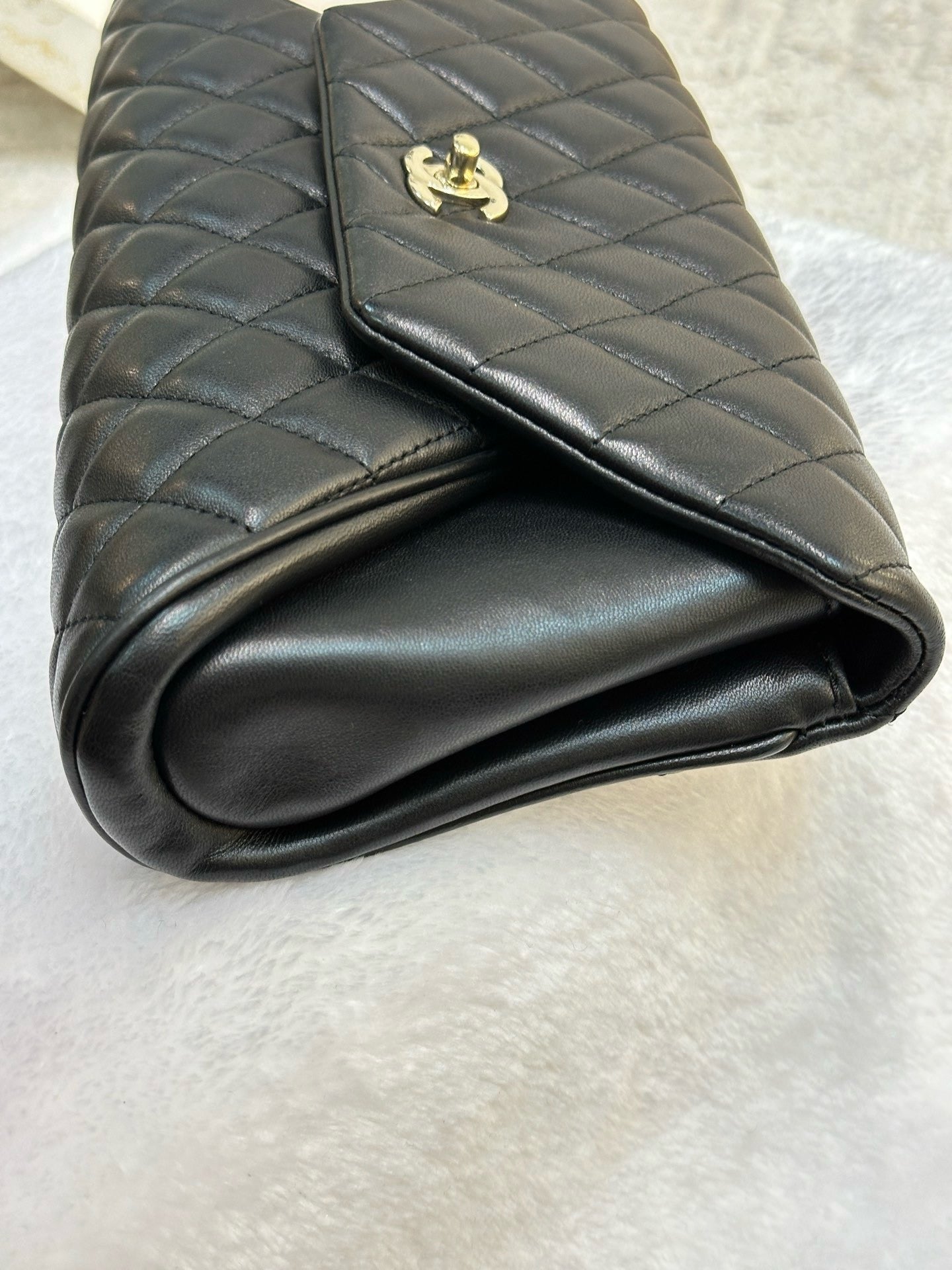 Chanel Lambskin Quilted Fold Up Again Clutch Black