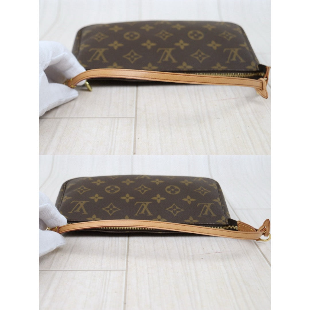 Very Good ( Rank A) ｜ LV Monogram Pochette Accessoires ｜25022707