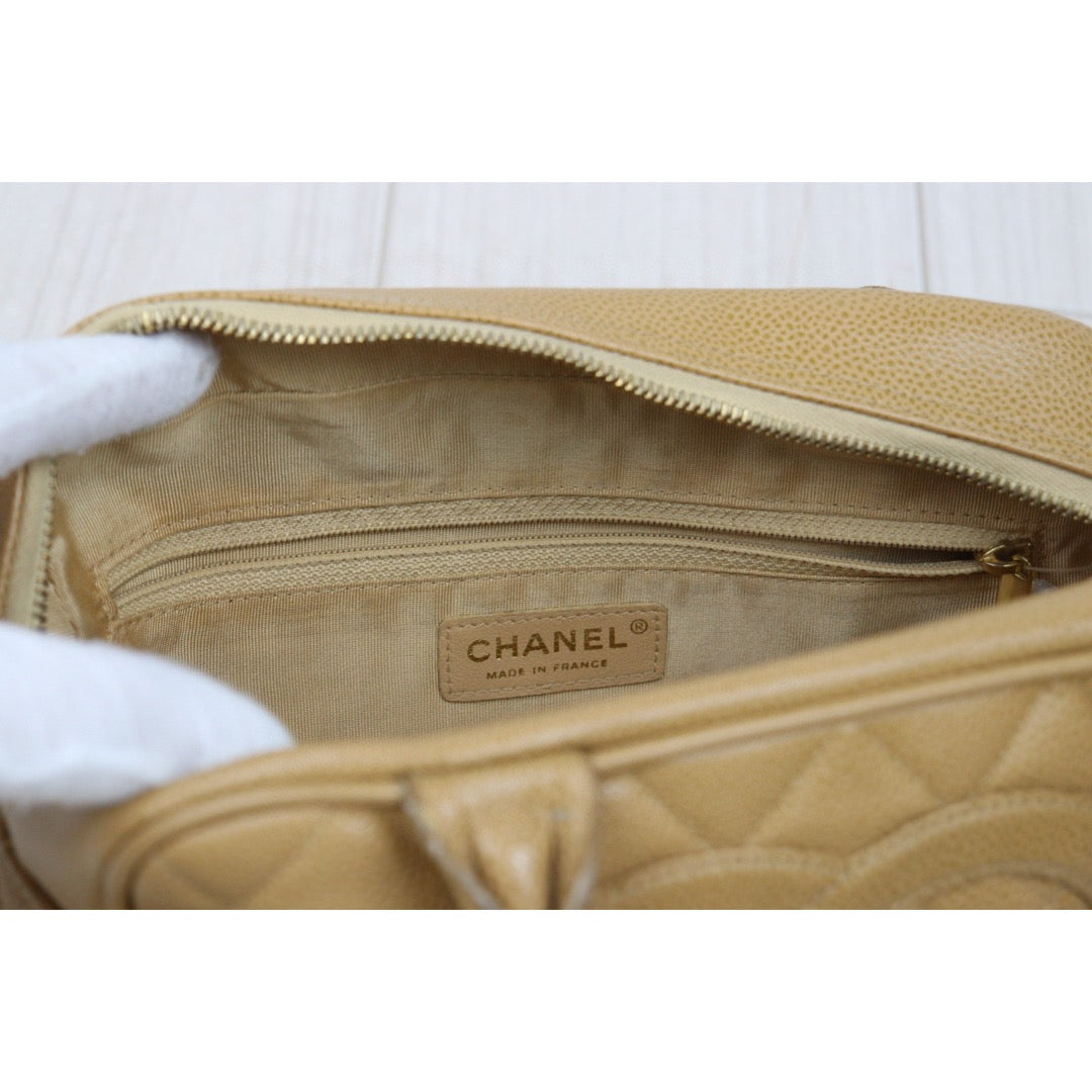 Good ( Rank AB)｜ CHANEL Caviar Skin Leather Calf Leather Bowling Hand Bag Beige Made In 2003～2004Year｜P25051601