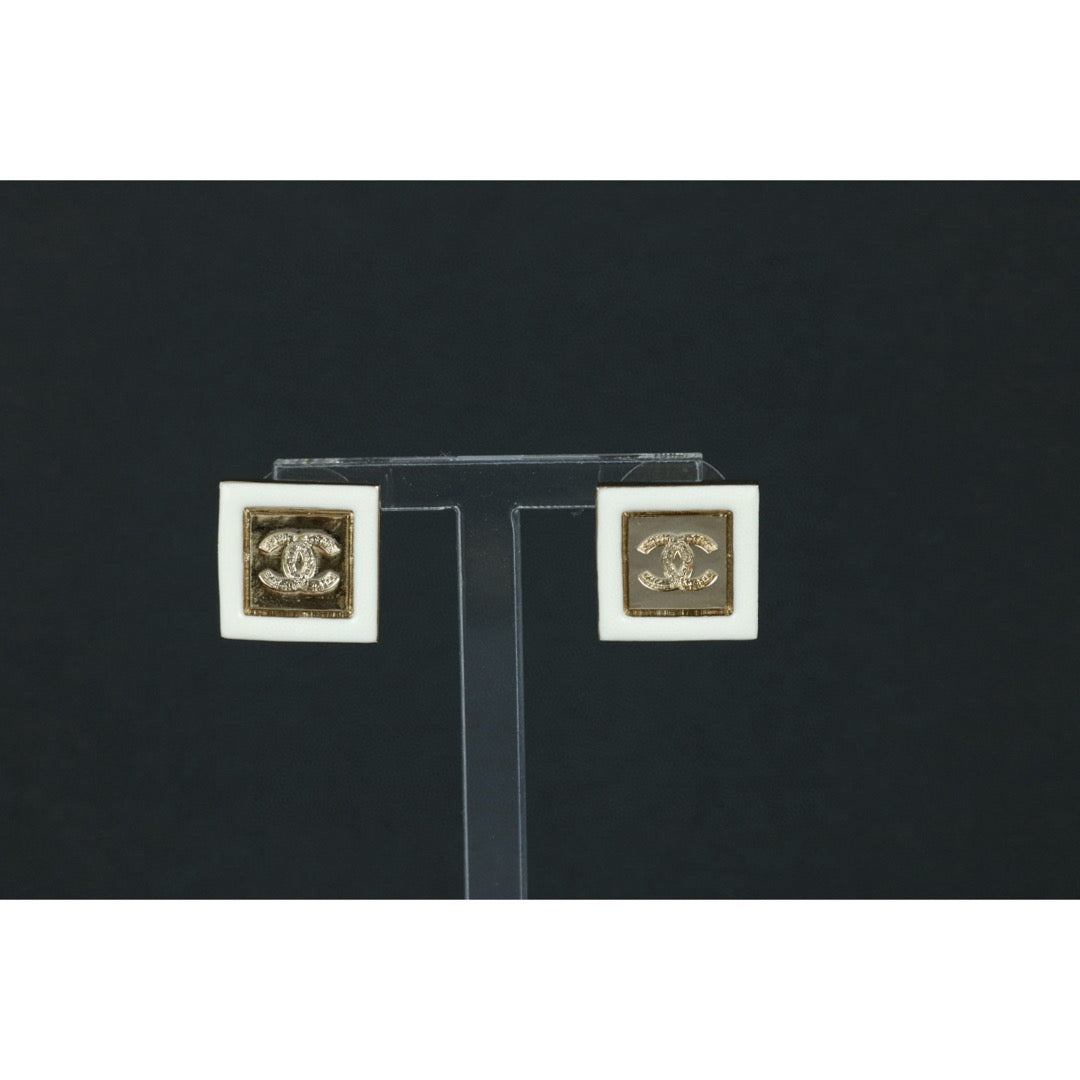 Excellent（Rank SA）｜ CHANEL Coco Mark Square Earrings｜F25032501