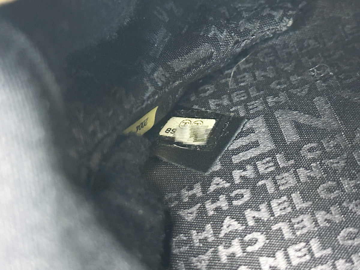 Chanel Record Chain Bag in Patent Leather Black Red 8954 holo
