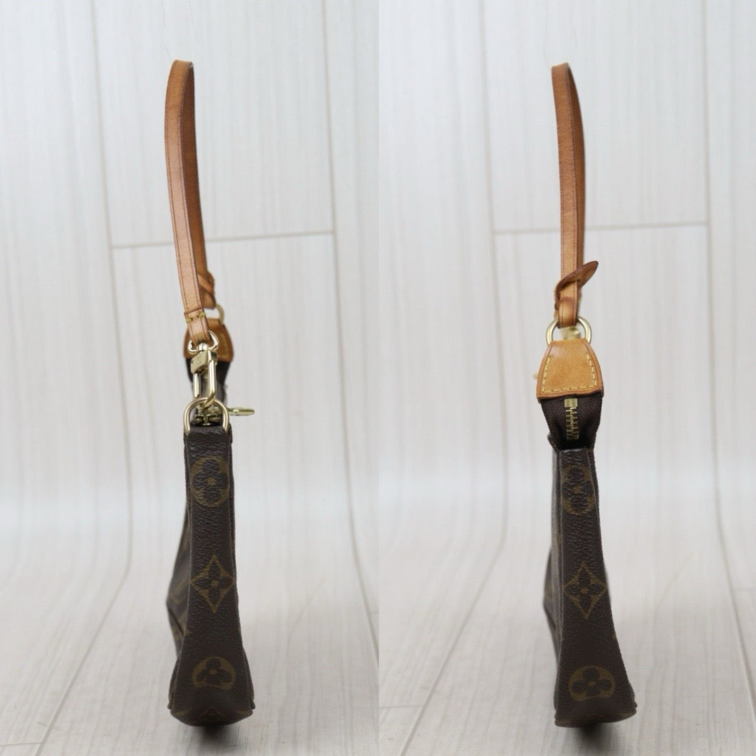 Rank B ｜ LV Monogram Pochette Accessoires Vintage Model｜V24061337