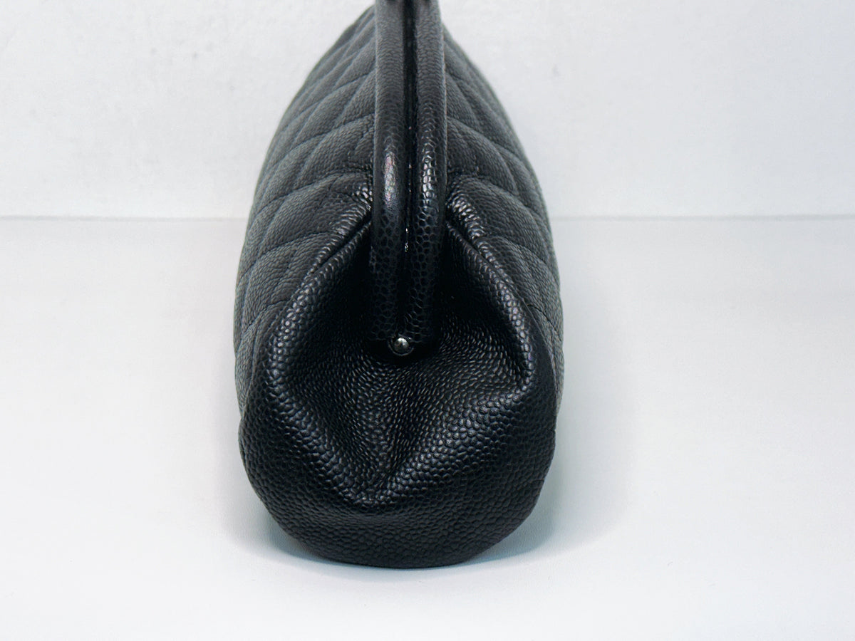 Chanel Quilted Timeless Kisslock Clutch Black Caviar holo 1193