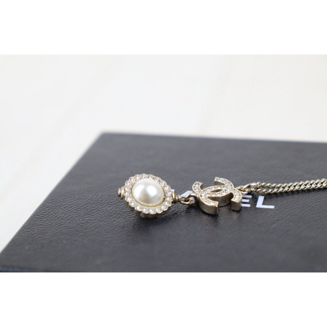 Very Good ( Rank A)｜ CHANEL Coco Mark Chain Pearl Rhinestone Chocker Necklace｜H25011309