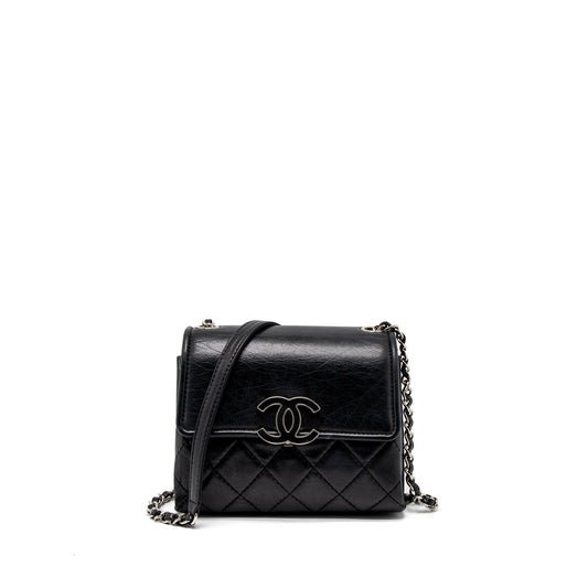 Chanel Giant CC Logo Bag Calfskin Navy SHW